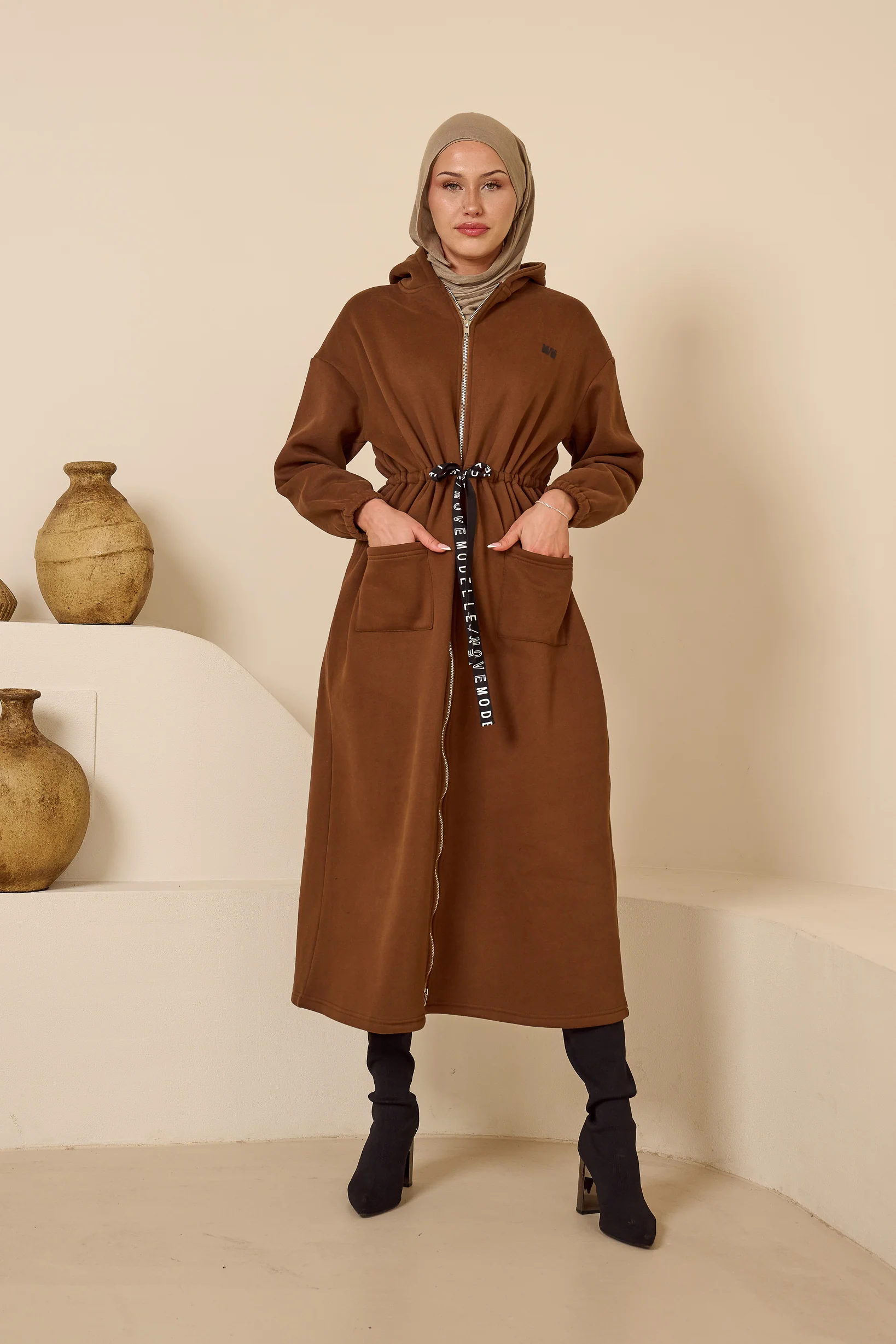 Modelle/Move Elementary Zip Jacket - Image 7