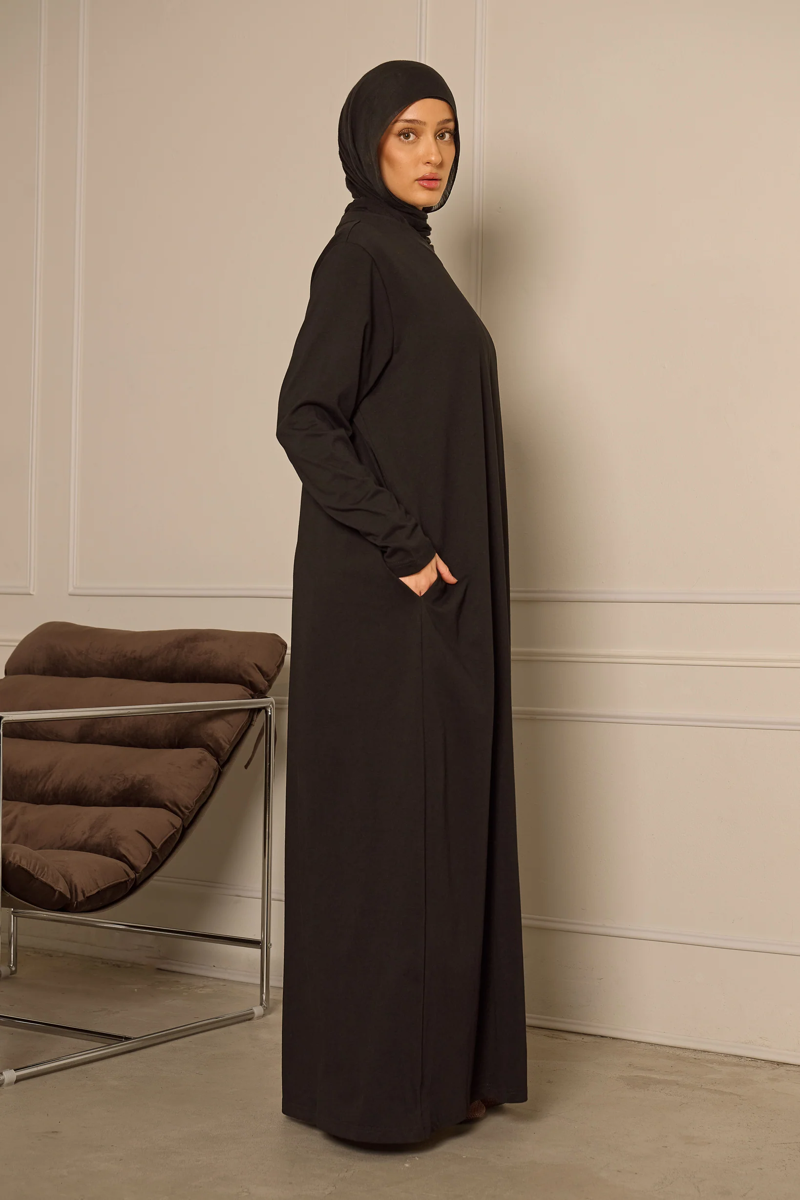 Modelle/Move Essential Maxi Dress — Aurum Edit - Image 5