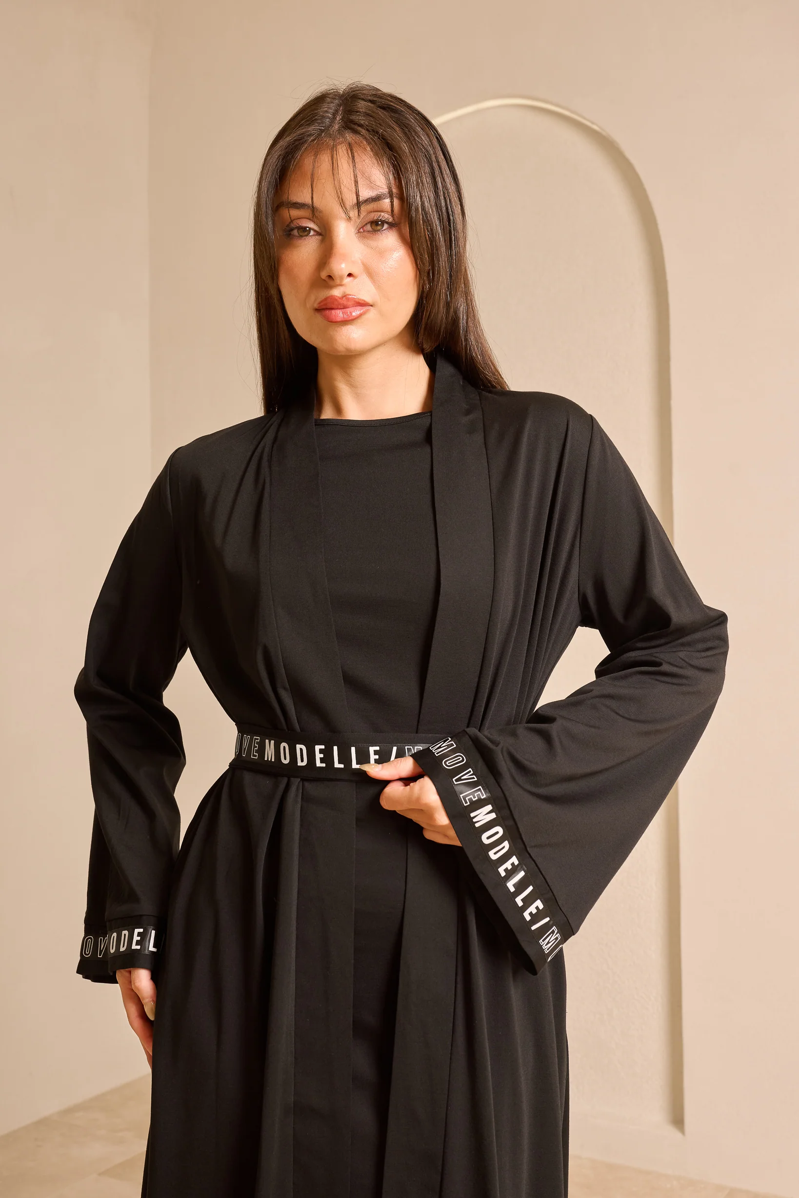 Modelle/Move Flowline Twin Set — ÈLAN Edit - Image 2