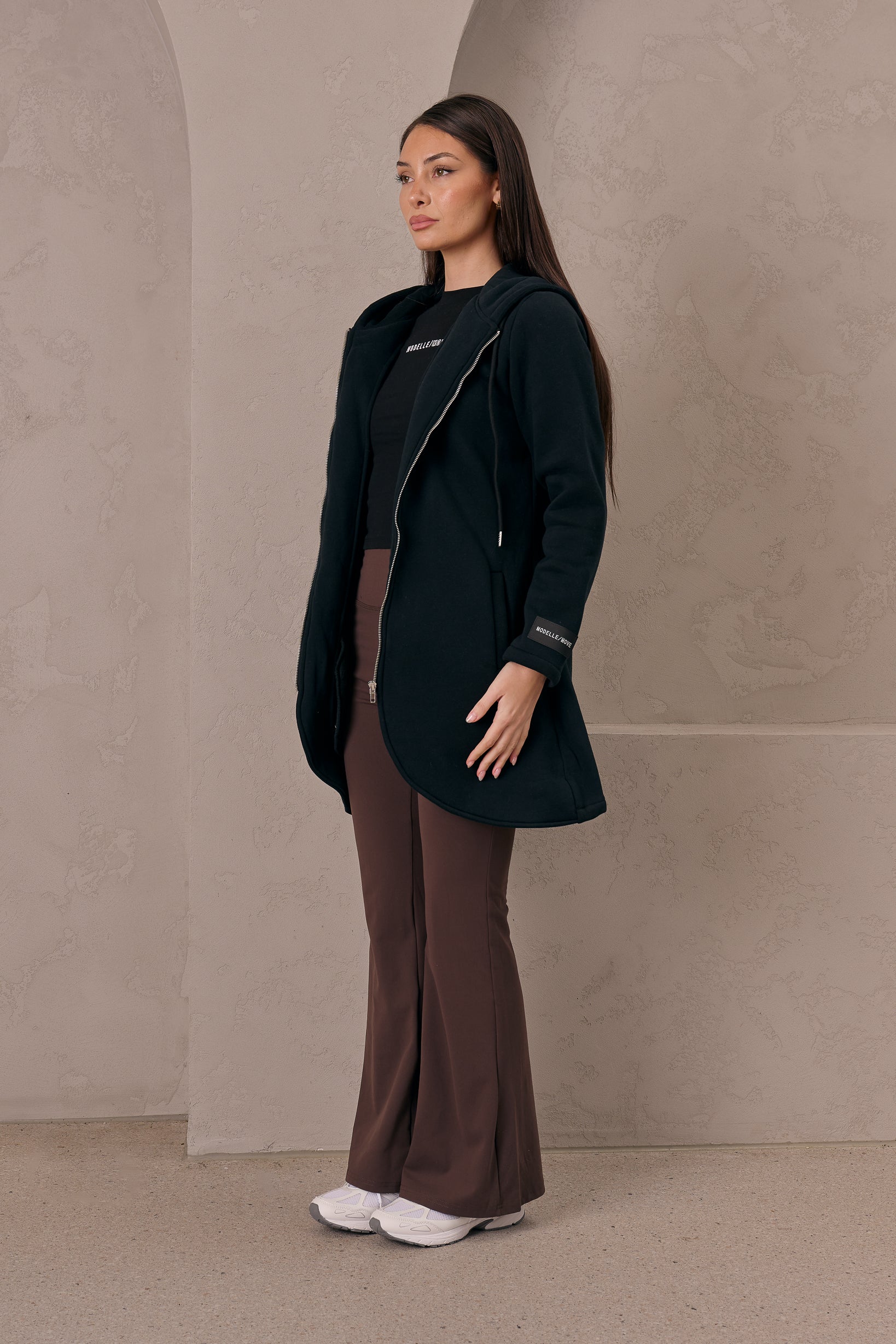 Modelle/Move Foundation Jacket - Image 3