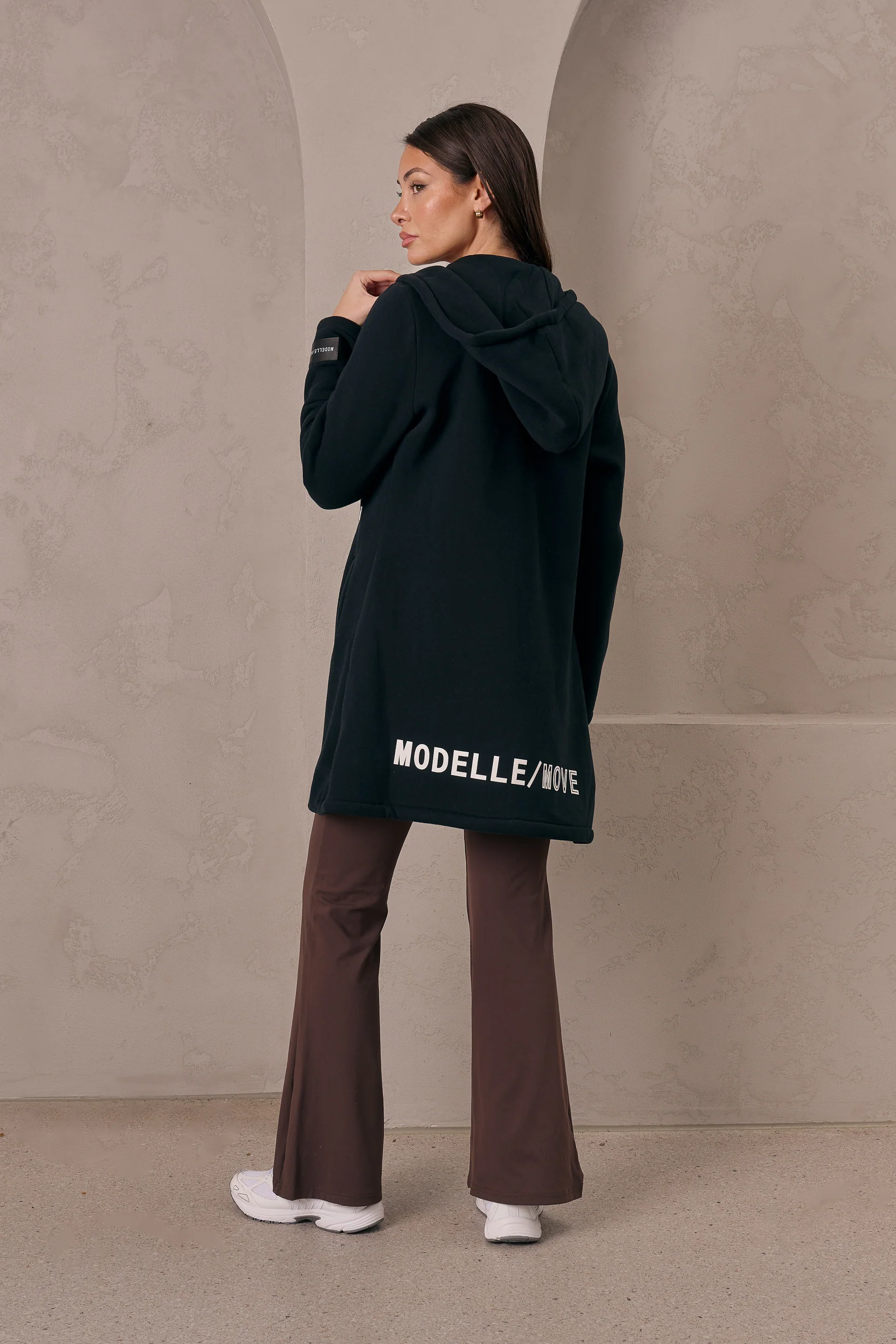 Modelle/Move Foundation Jacket - Image 5
