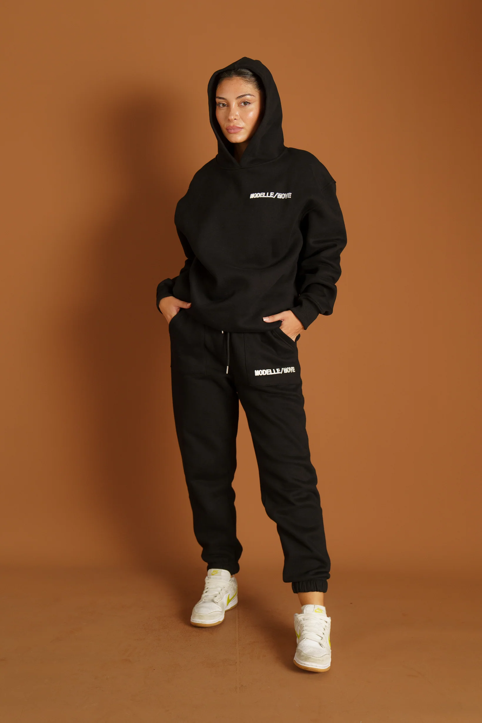 Modelle/Move Lounge Wear Hoody - Image 6