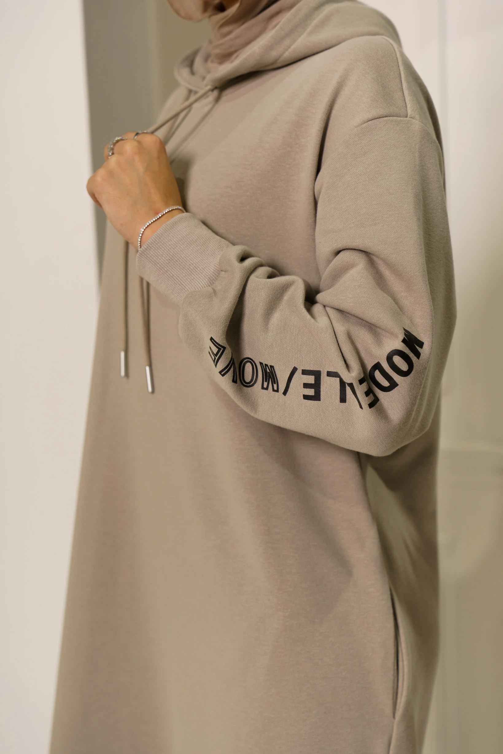 Modelle/Move Maxi Hoody Dress - Image 10