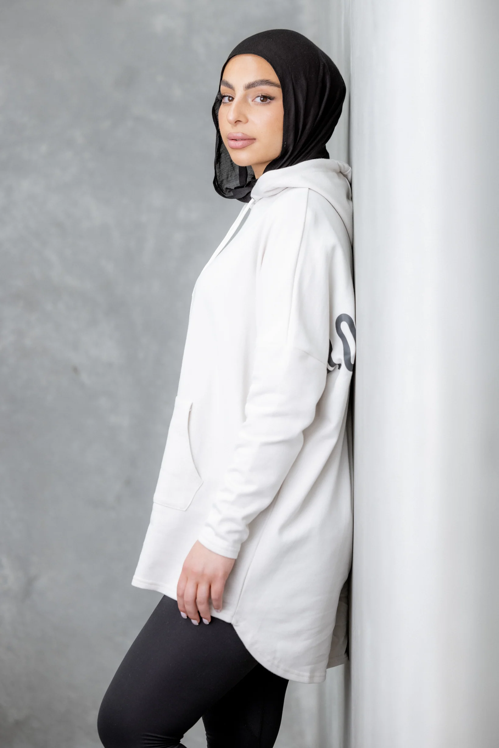 Modelle/Move Oversized Hooded Jumper