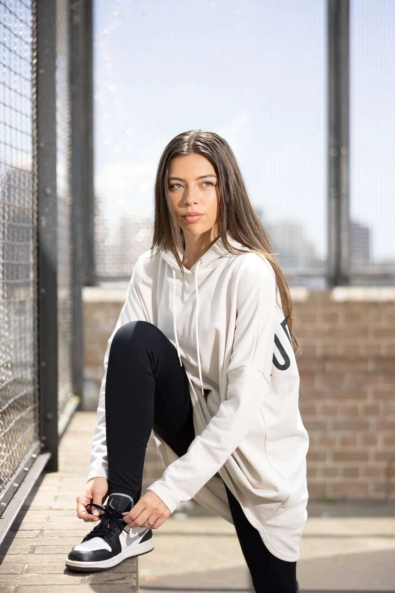 Modelle/Move Oversized Hooded Jumper - Image 6