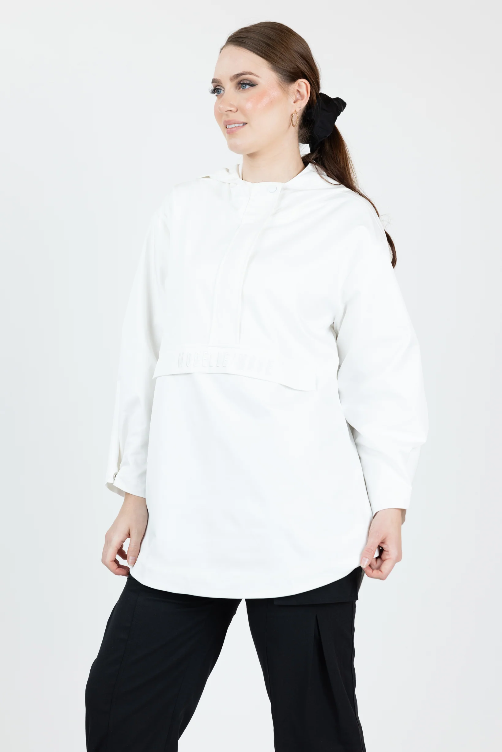 Modelle/Move Parachute Hoody - Image 4