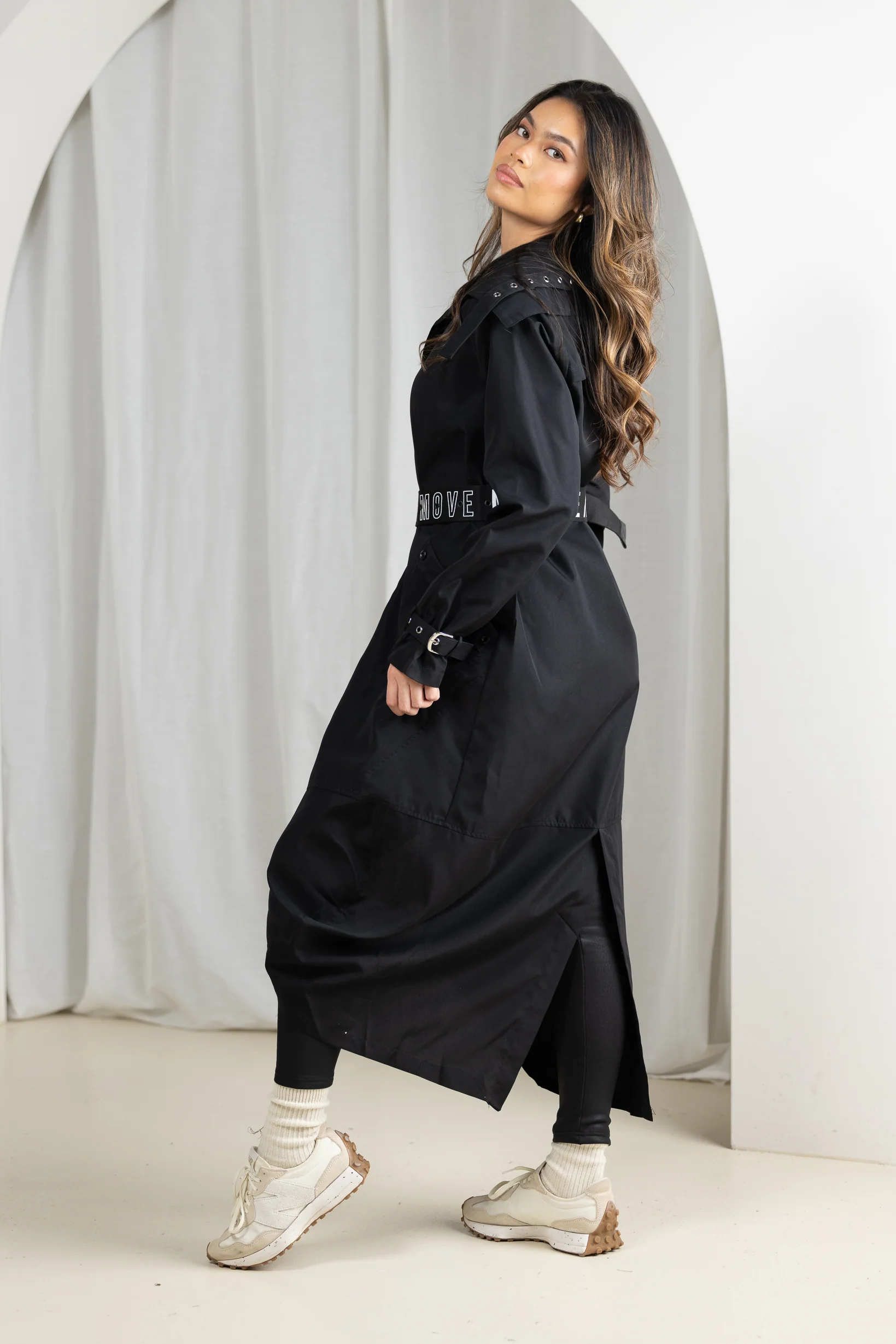 Modelle/Move Parachute Maxi Jacket - Image 8
