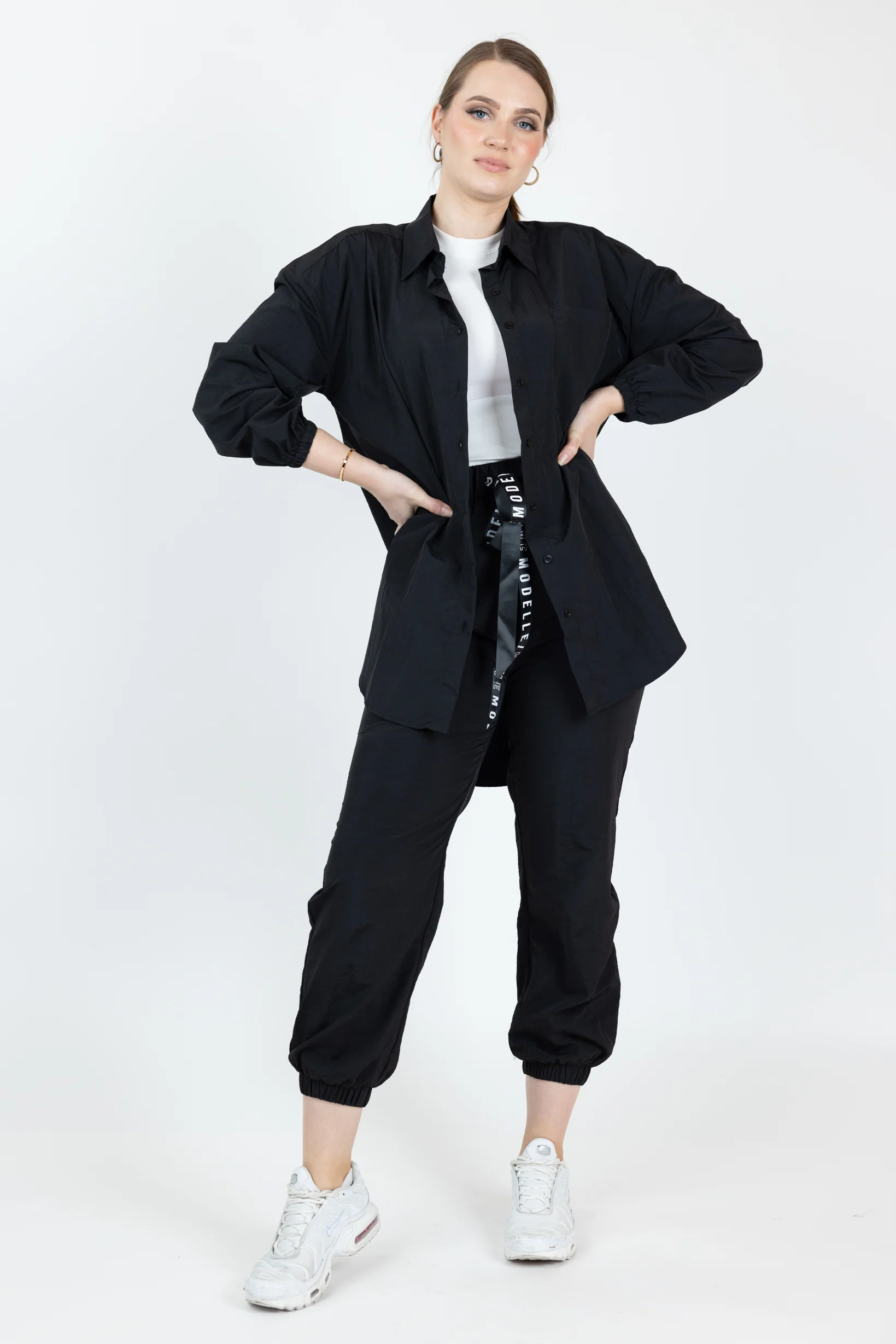 Modelle/Move Parachute Pants - Image 7