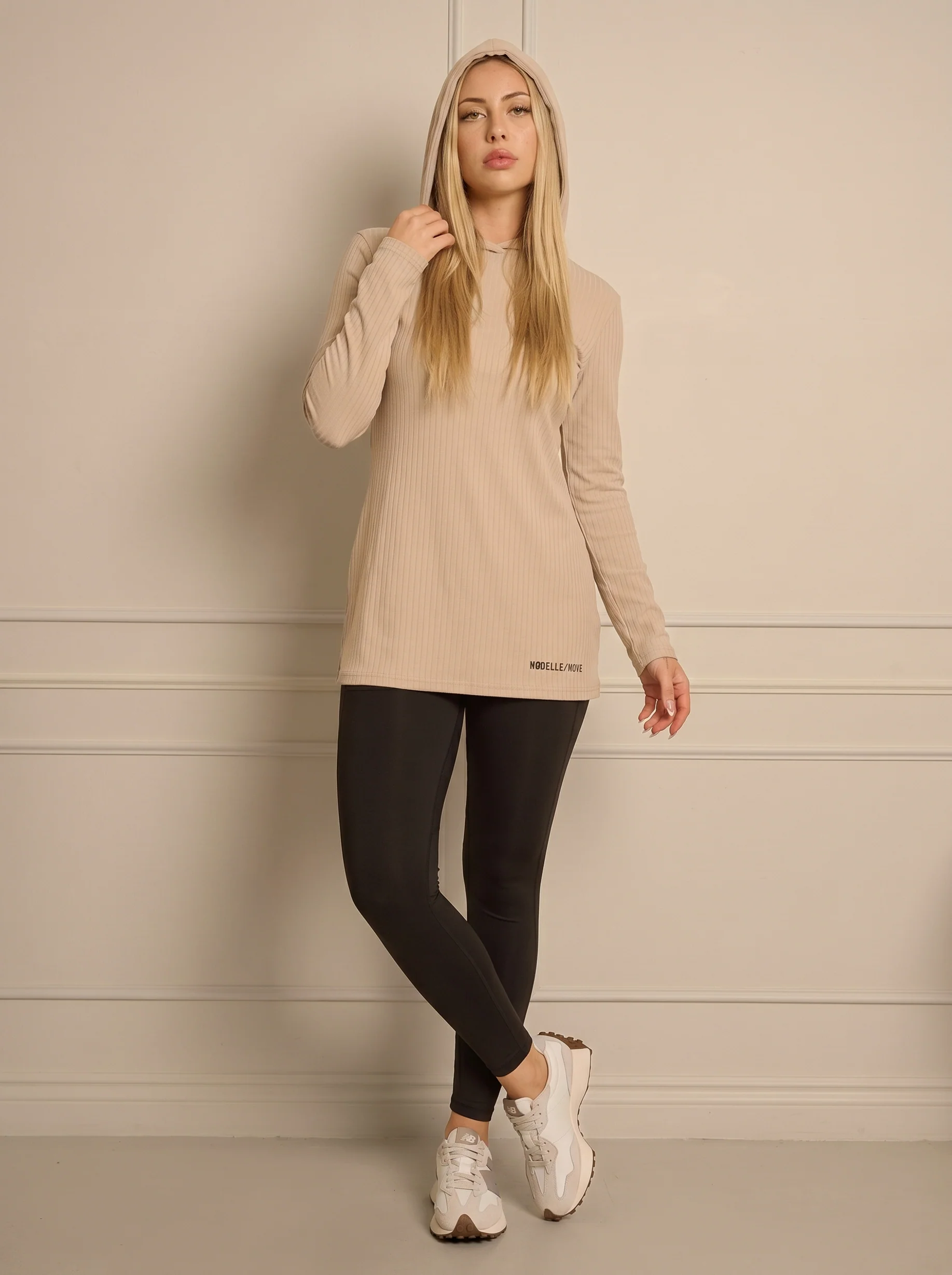 Modelle/Move Sera Hoody Top - Image 2