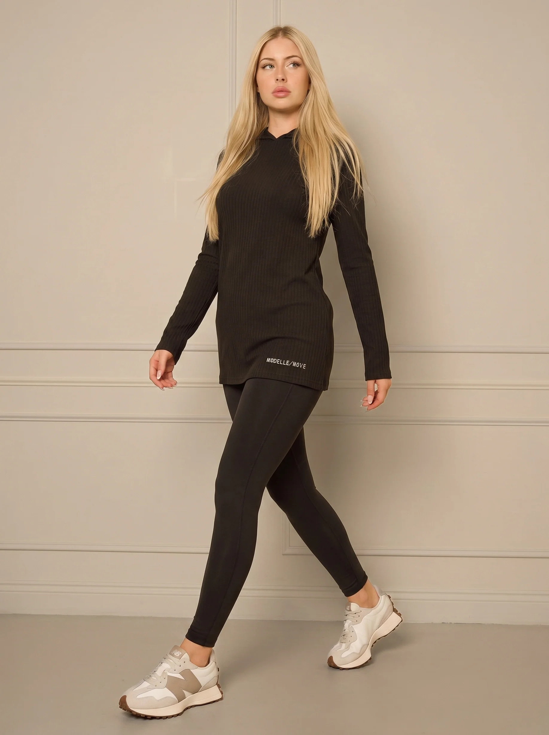 Modelle/Move Sera Hoody Top - Image 8