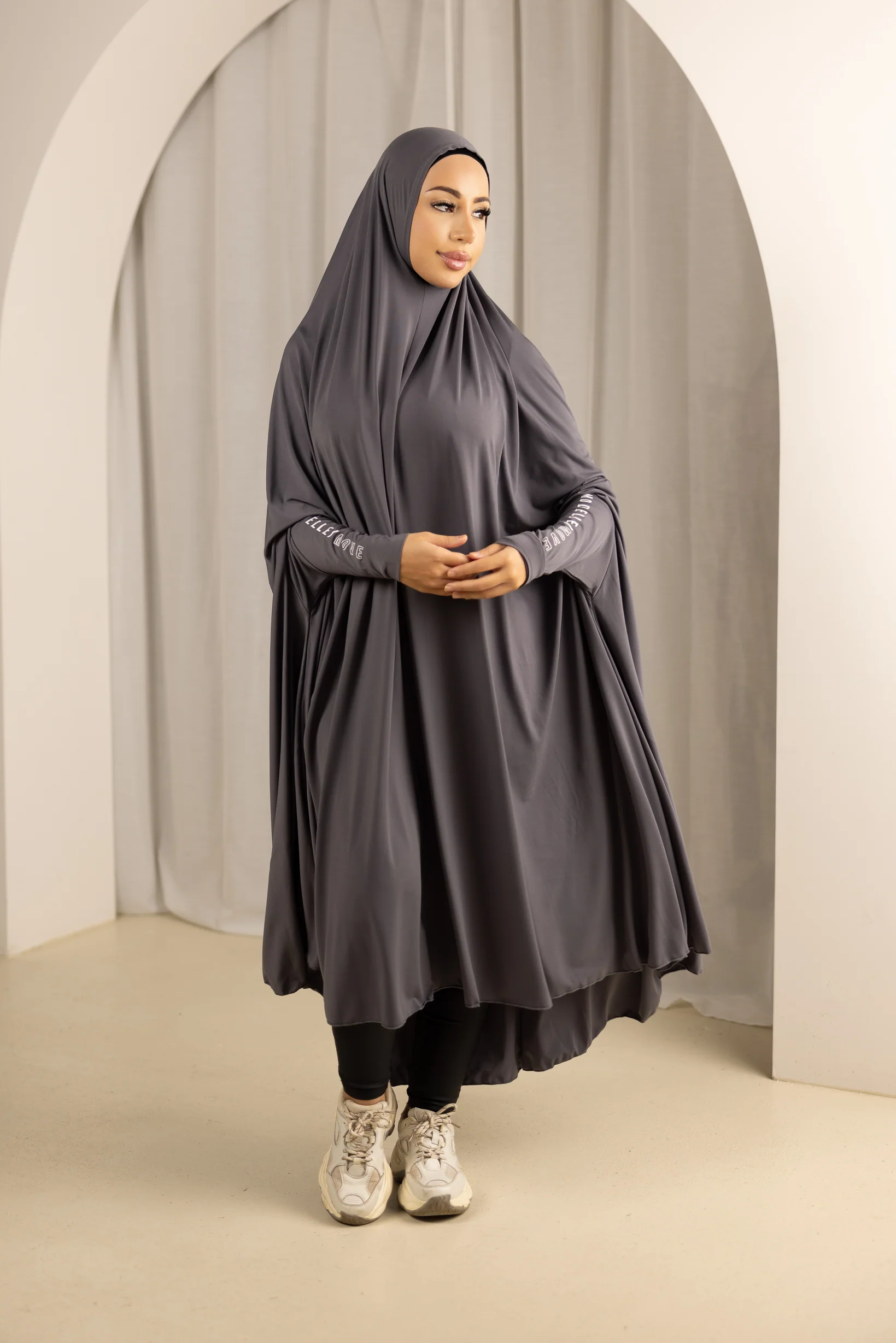 Modelle/Move Sleeve Jilbab - Dark Shades - Image 22