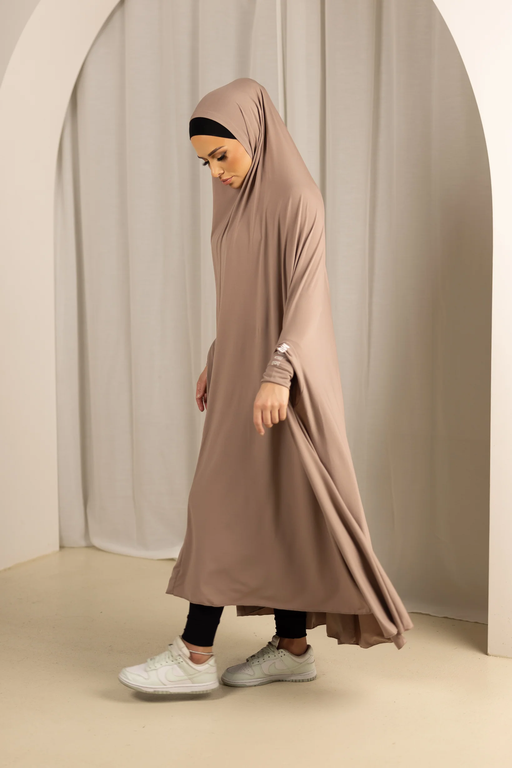 Modelle/Move Sleeve Jilbab - Light Shades - Image 13