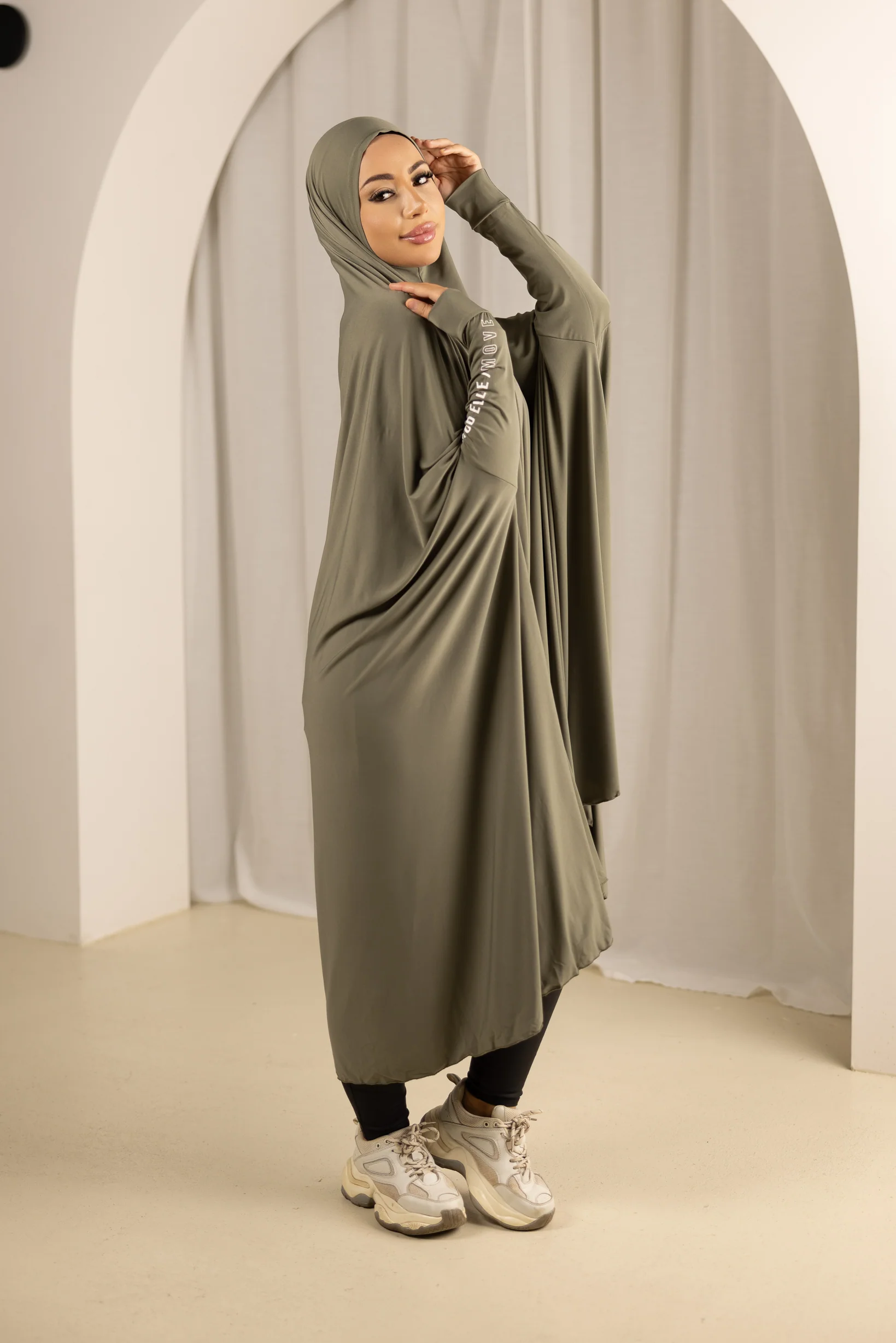 Modelle/Move Sleeve Jilbab - Light Shades - Image 16