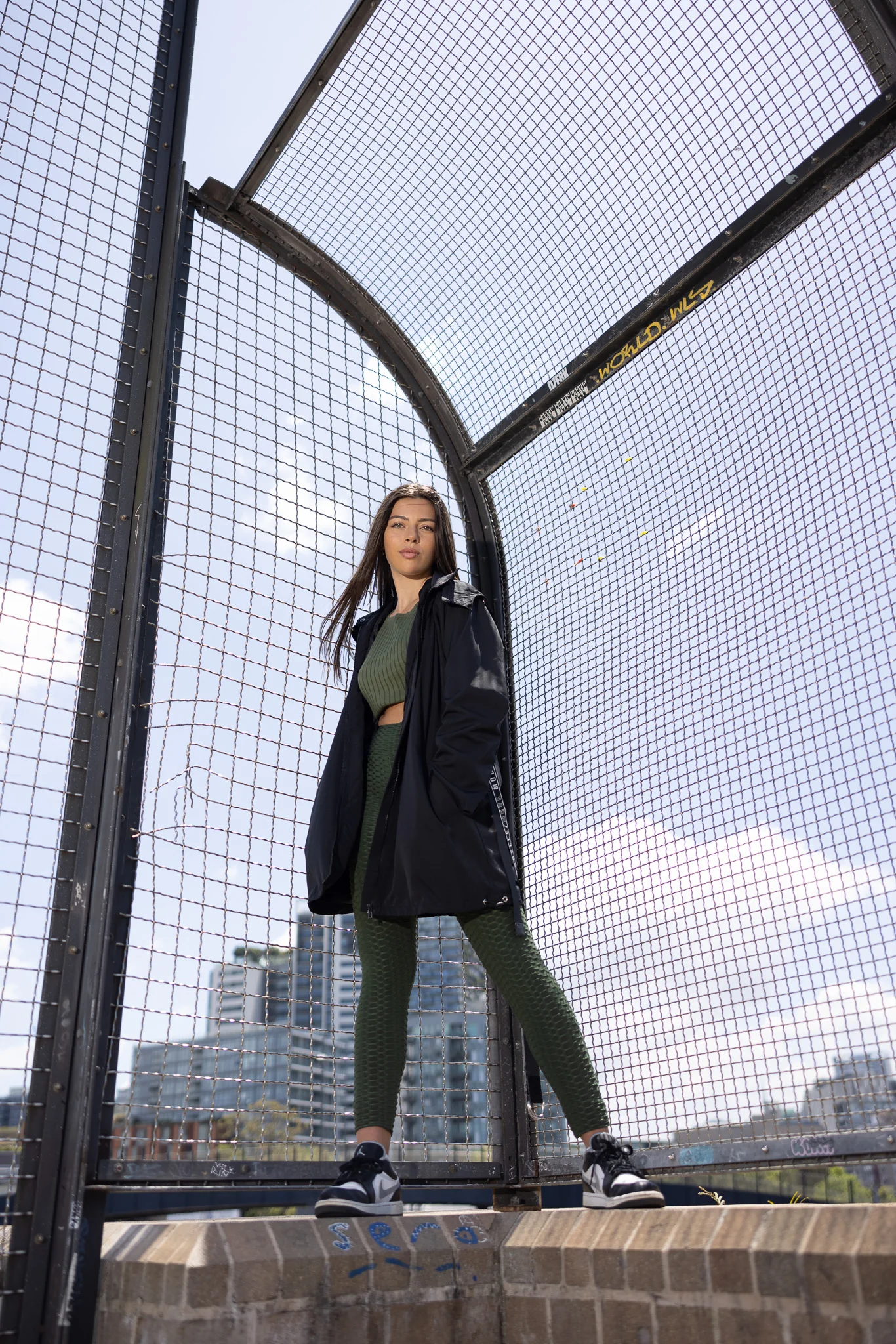 Modelle/Move Tie Windbreaker Jacket - Image 13