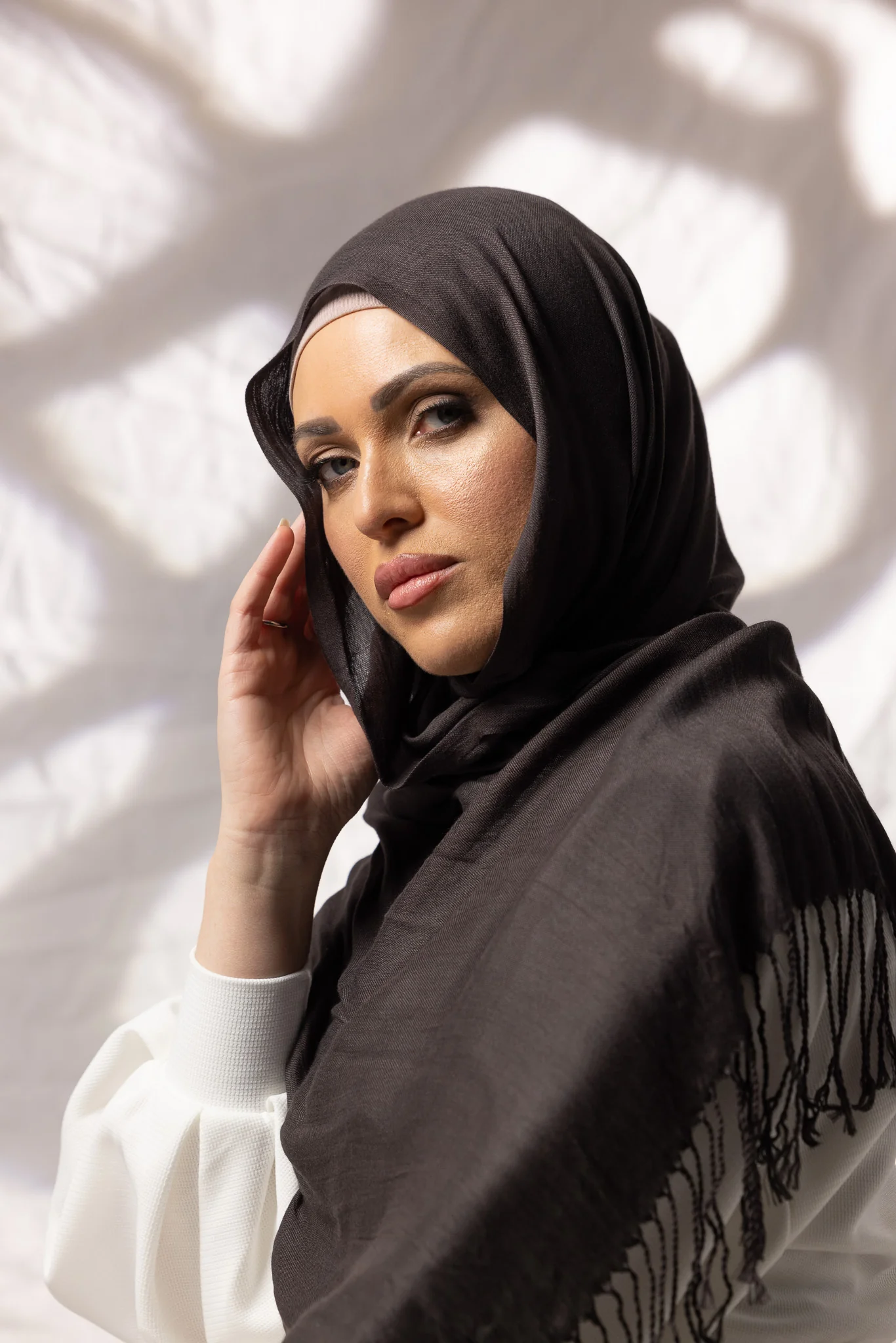 Modelle Twisted Scarves - Shades of Black - Image 2