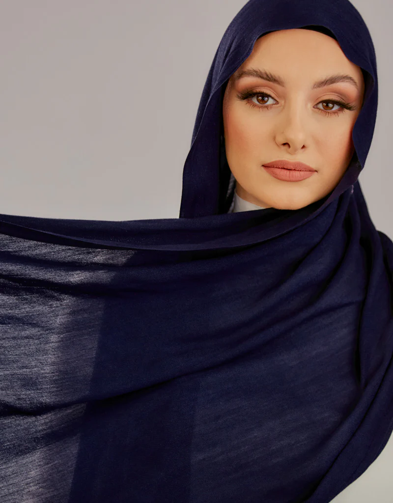 Modelle Twisted Scarves - Shades of Blue - Image 5