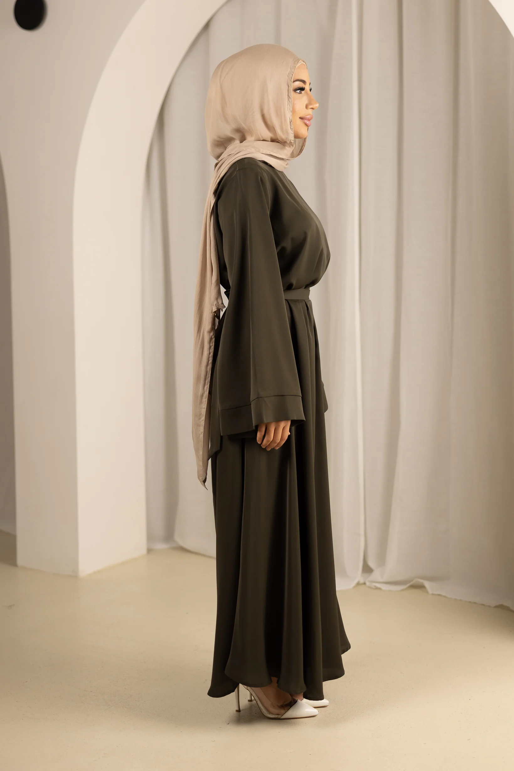 Open Sleeve Abaya - Shades of Green - Image 11