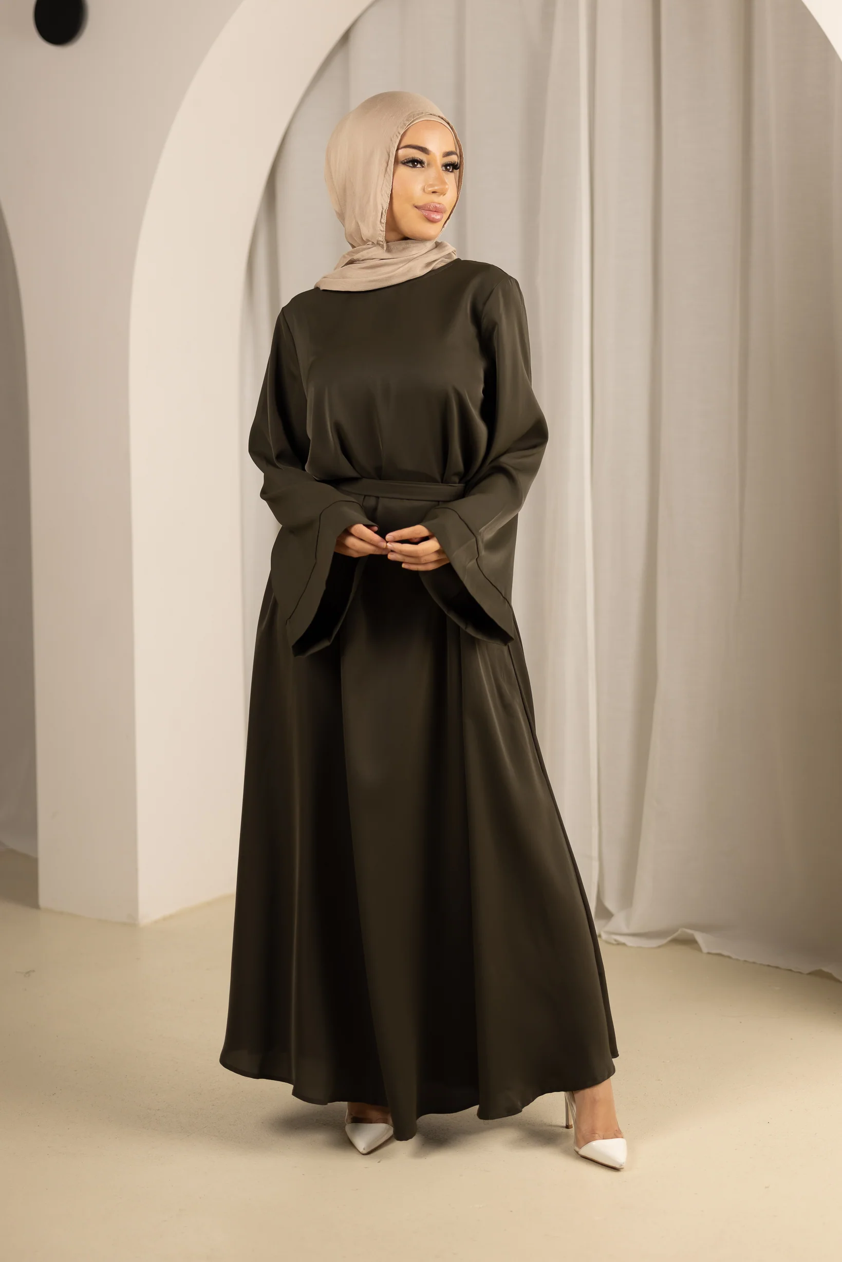 Open Sleeve Abaya - Shades of Green - Image 7