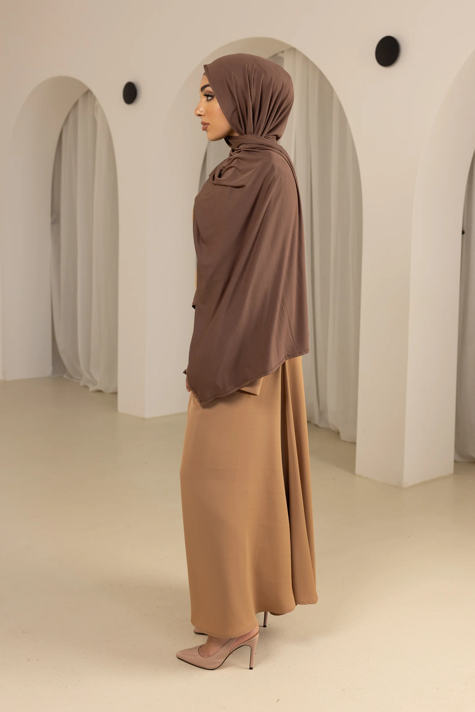 Open Sleeve Abaya - Shades of Nude - Image 18