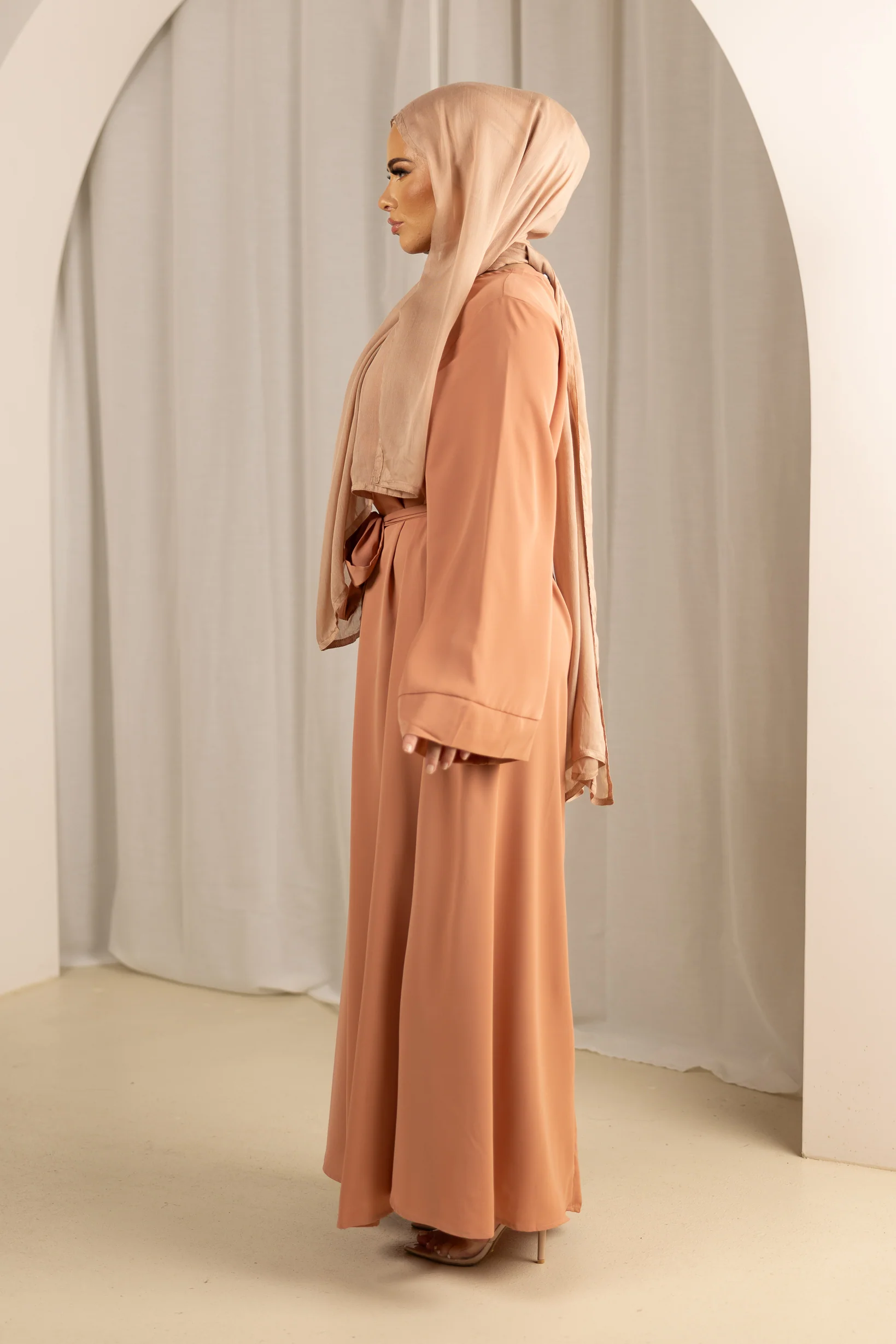 Open Sleeve Abaya - Shades of Pink - Image 5
