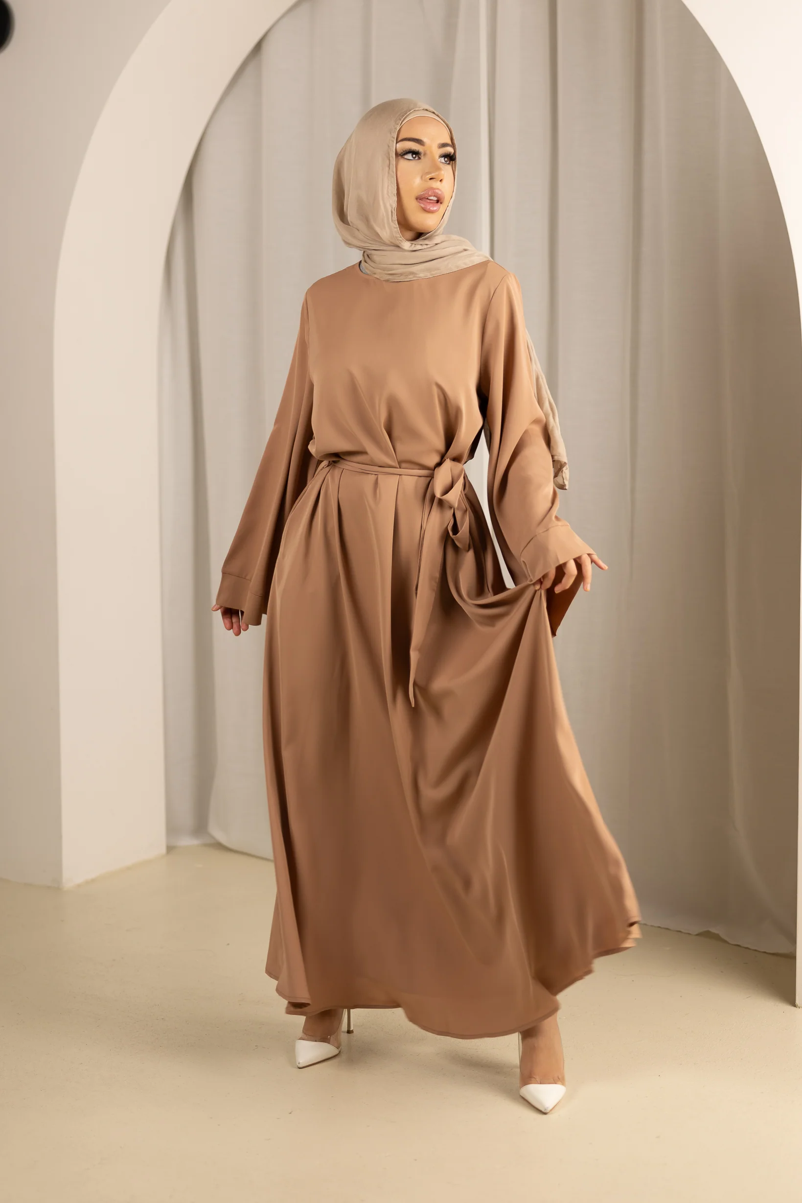 Open Sleeve Abaya - Shades of Pink - Image 7