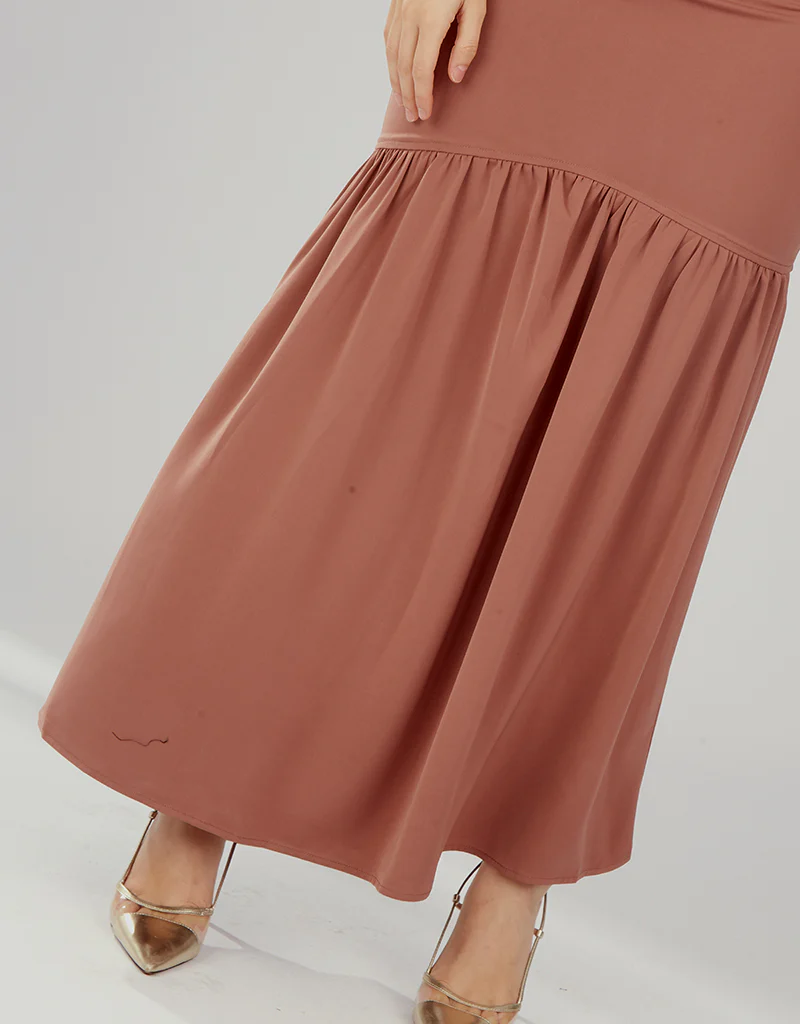 Pristine Pleat Skirt - Image 14