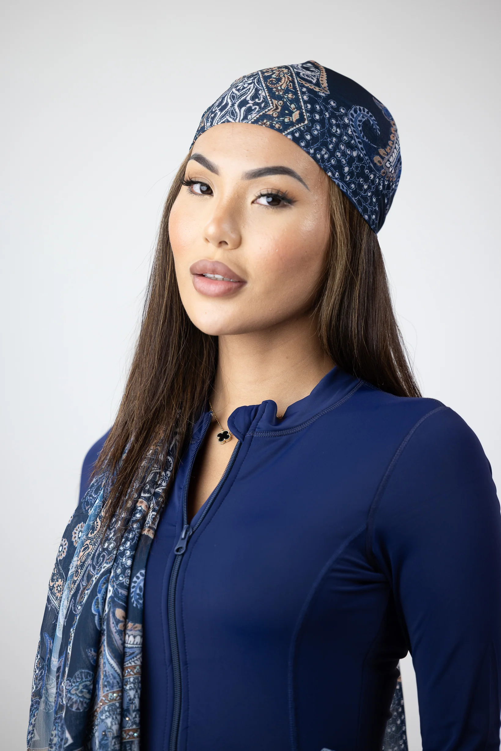 Queen Bee Beaded Shawl - Image 5