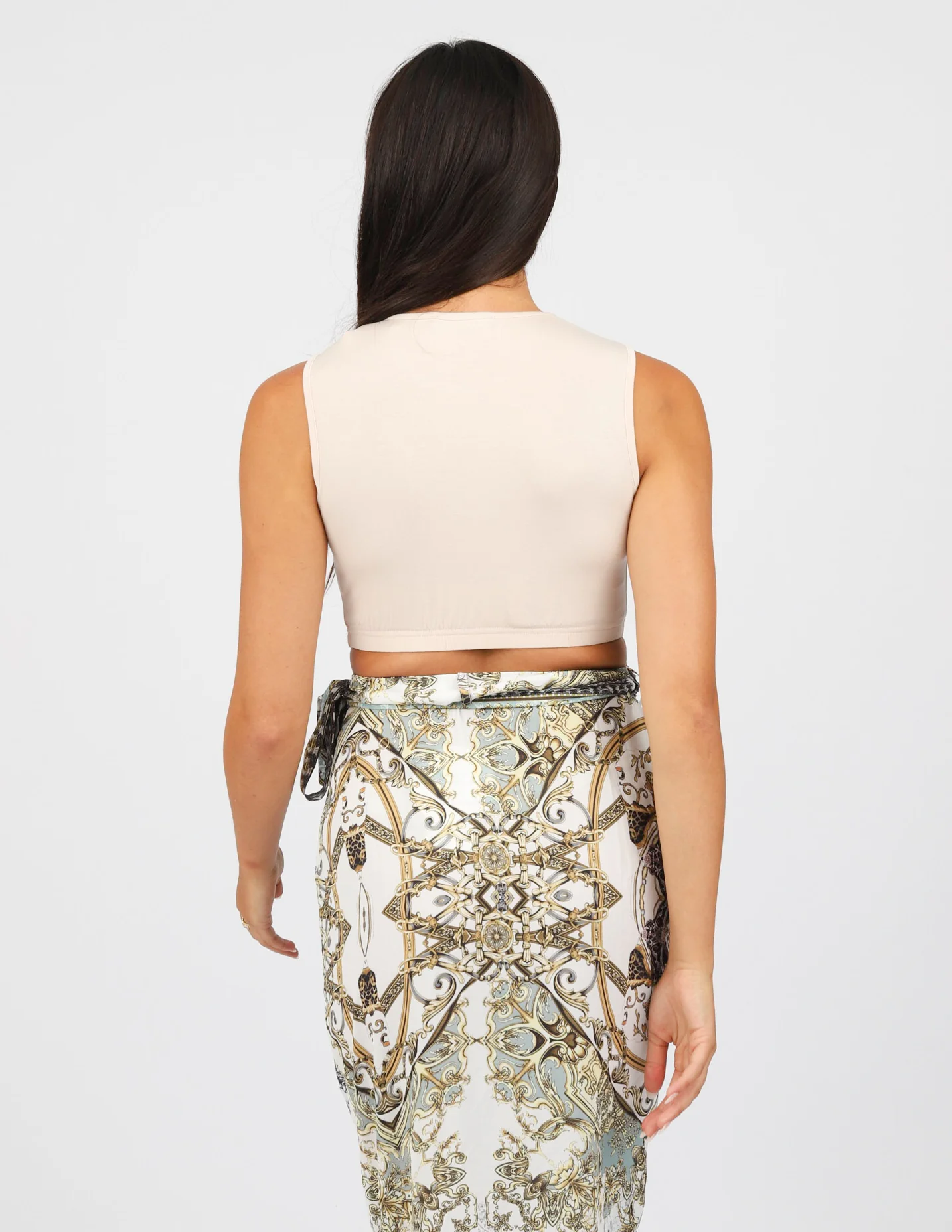 Round Neck Sleeveless Crop Body Top - Image 3