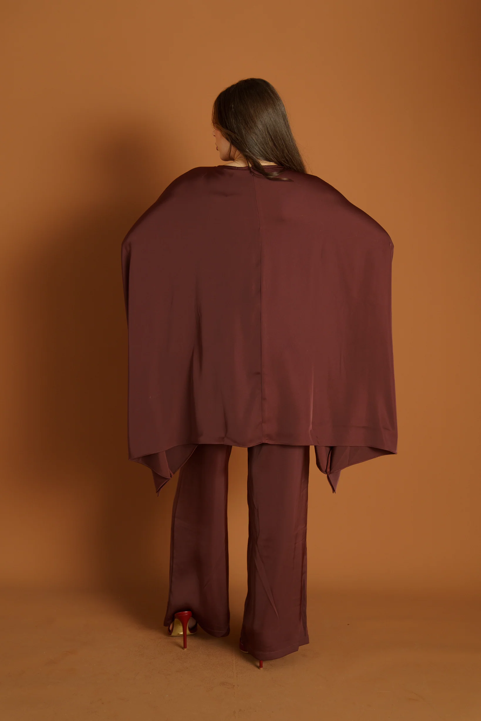 Runway Jolanda Set - Image 13