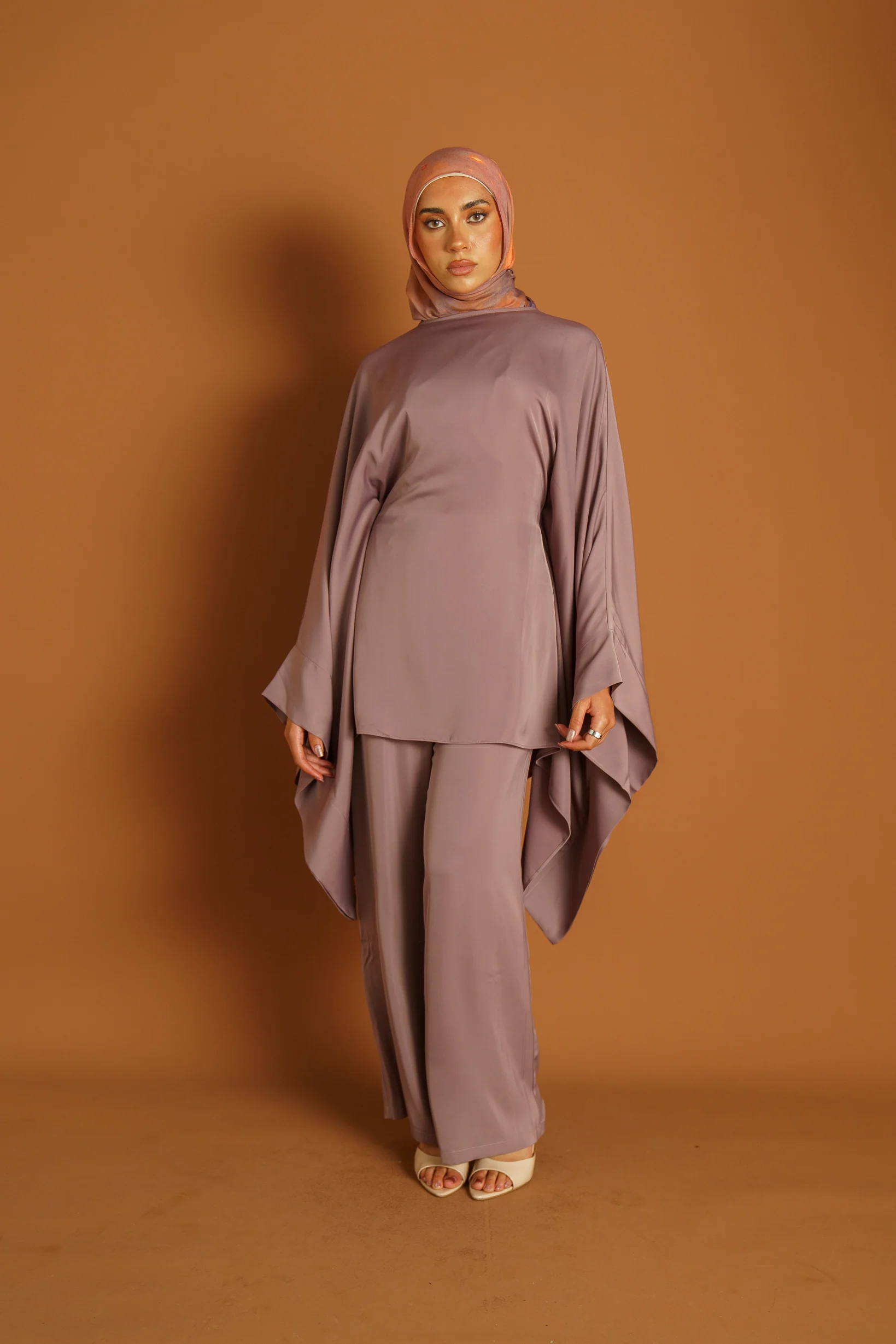 Runway Jolanda Set - Image 14