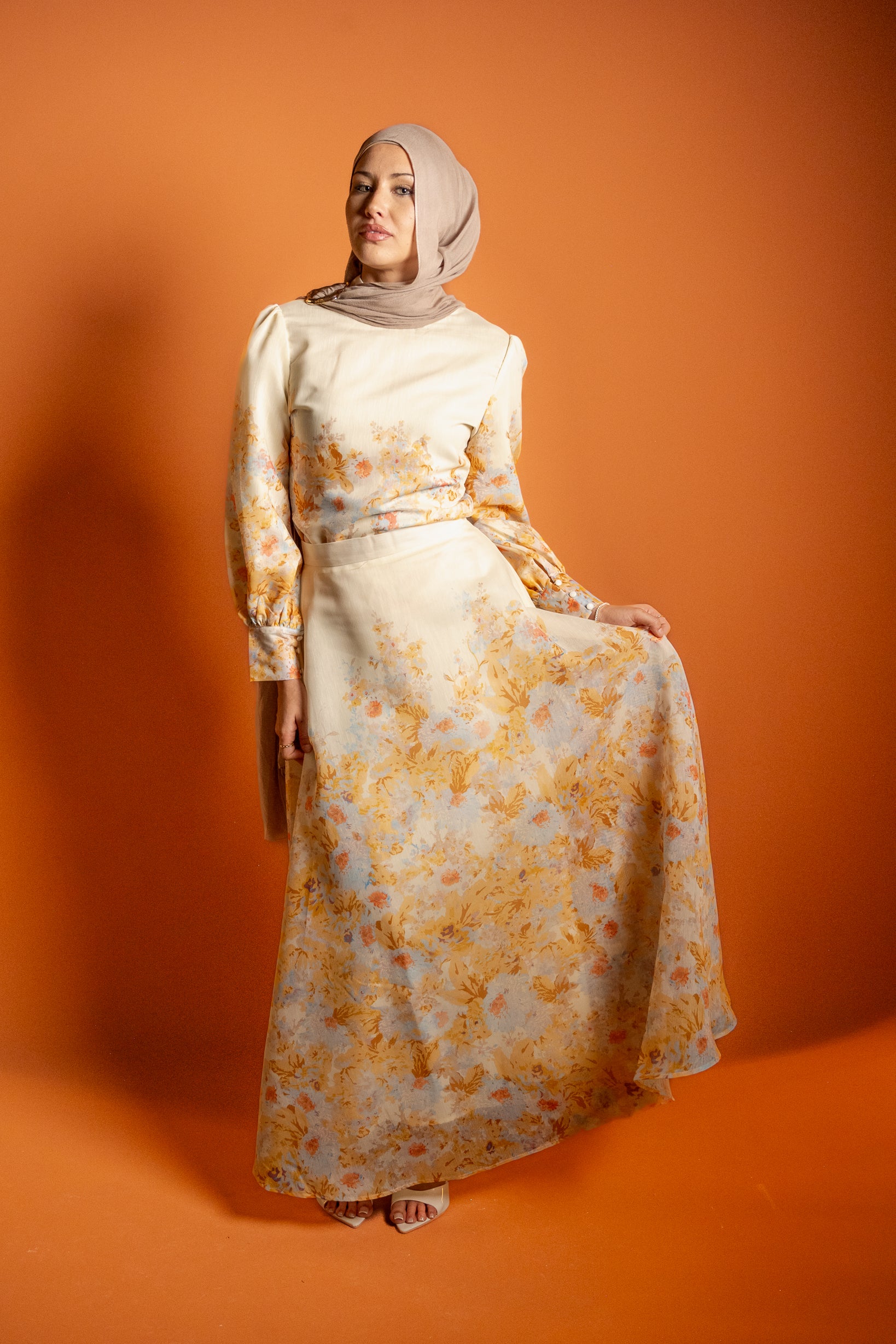 Runway Rimala White Yellow Floral Bundle