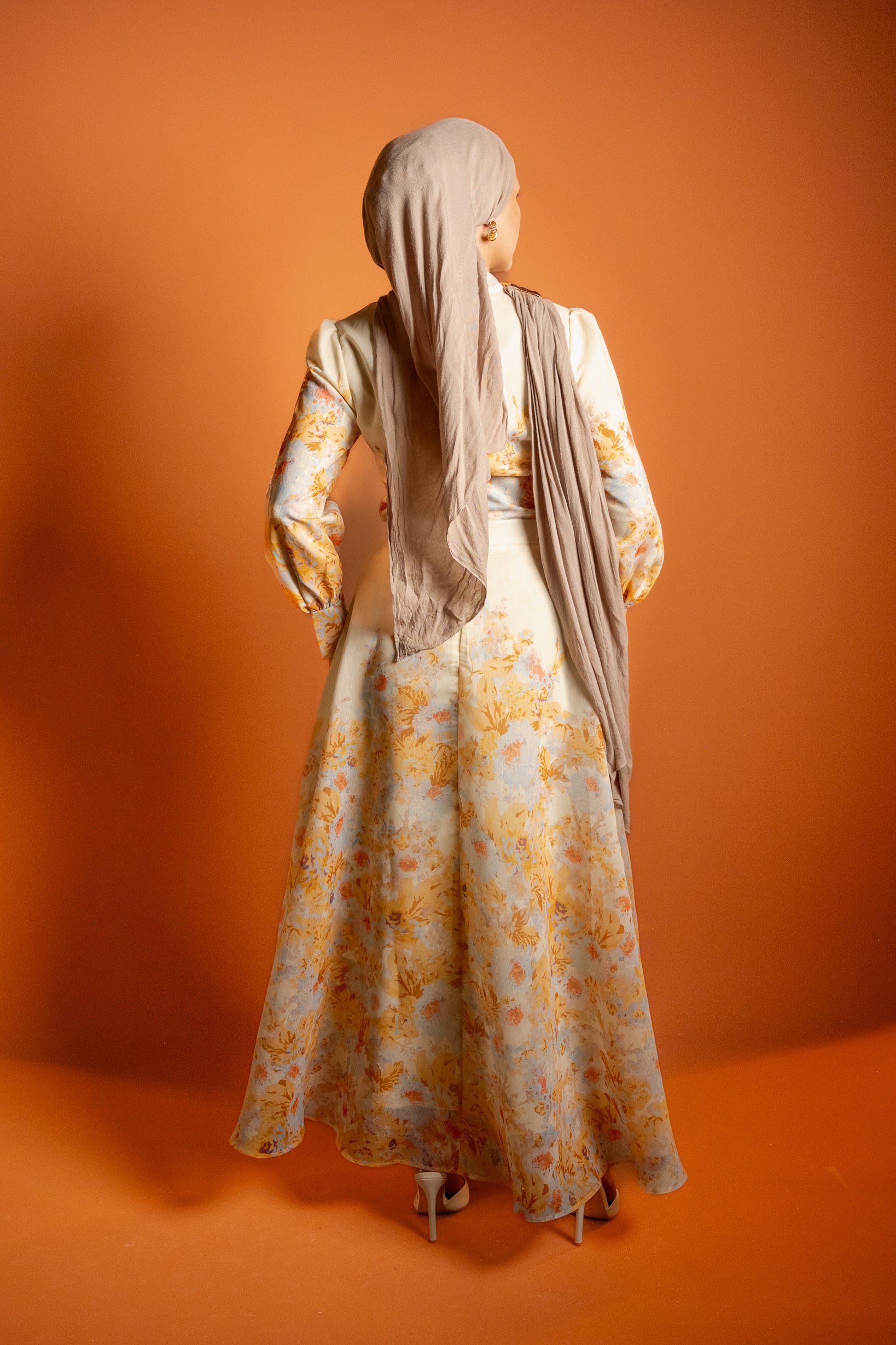 Runway Rimala White Yellow Floral Bundle - Image 5