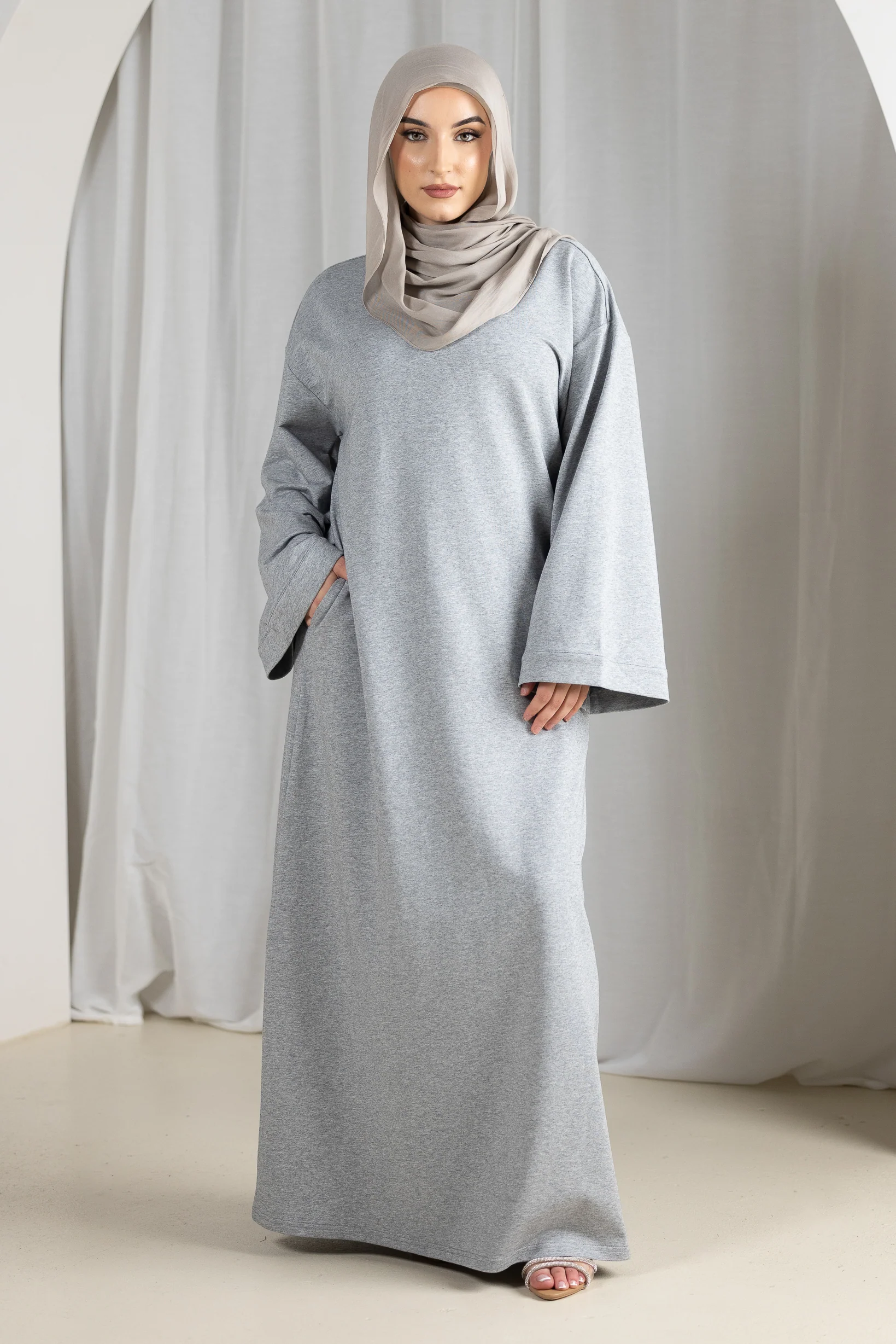 Sadie Pocket Abaya - Image 5
