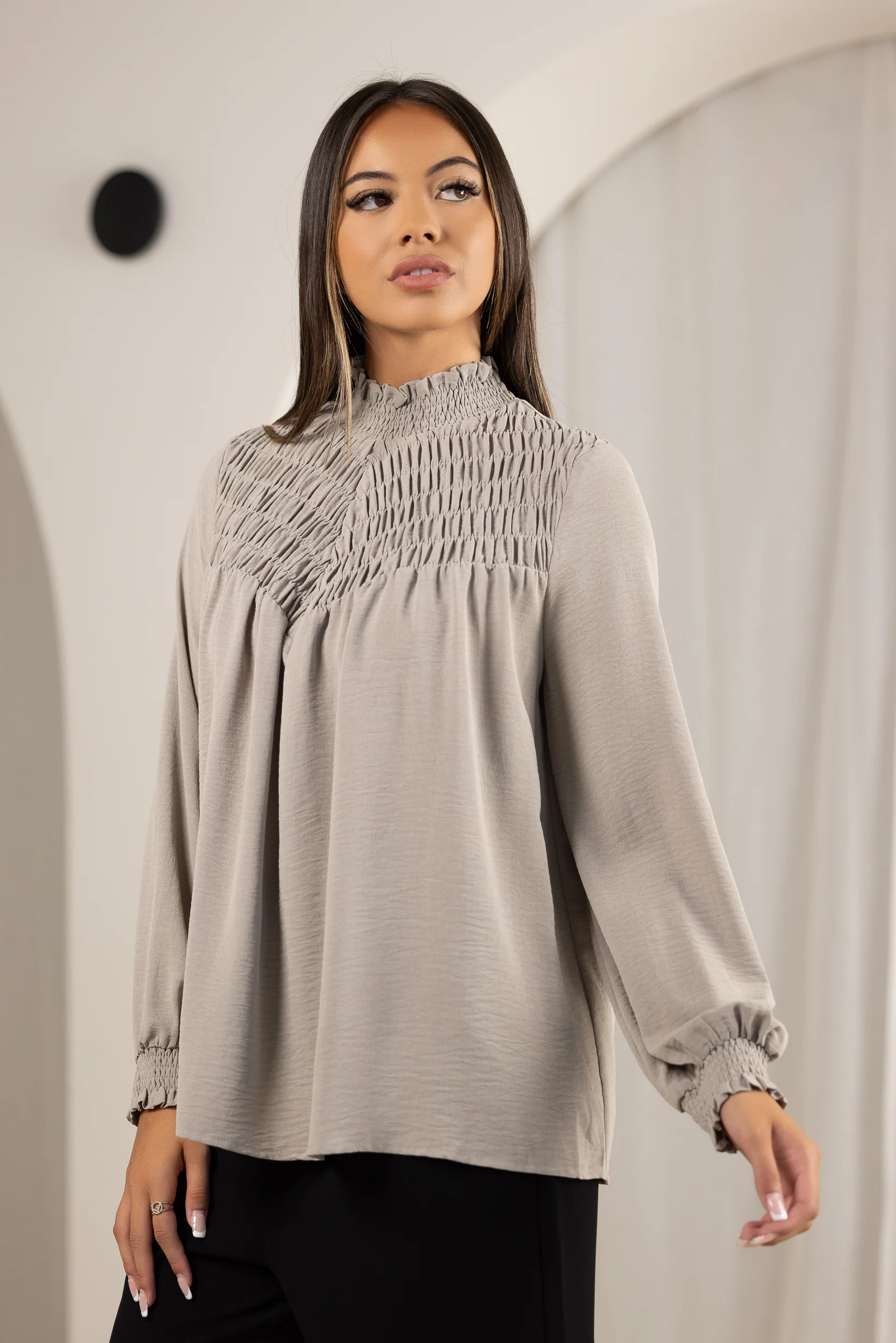 Scarlet Detailed Top - Image 11