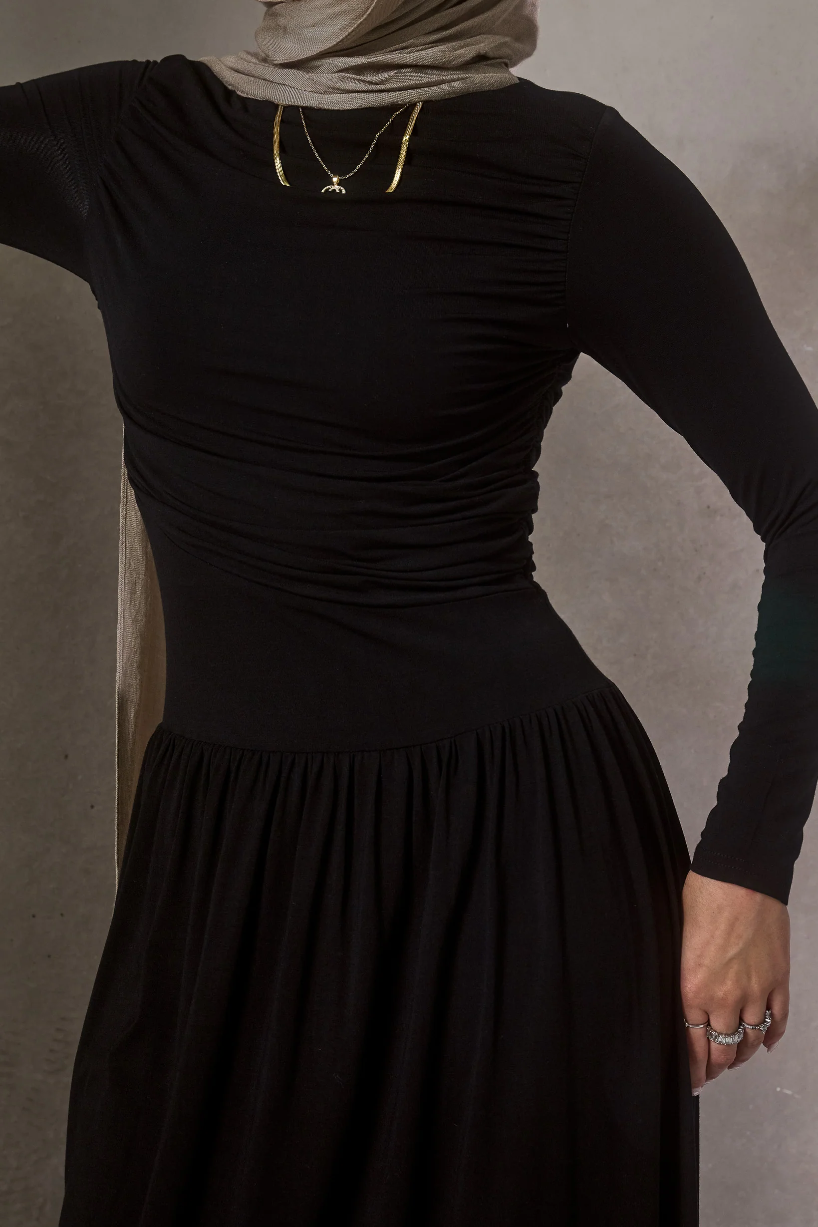 Shaye Pleated Jersey Dress - Image 9