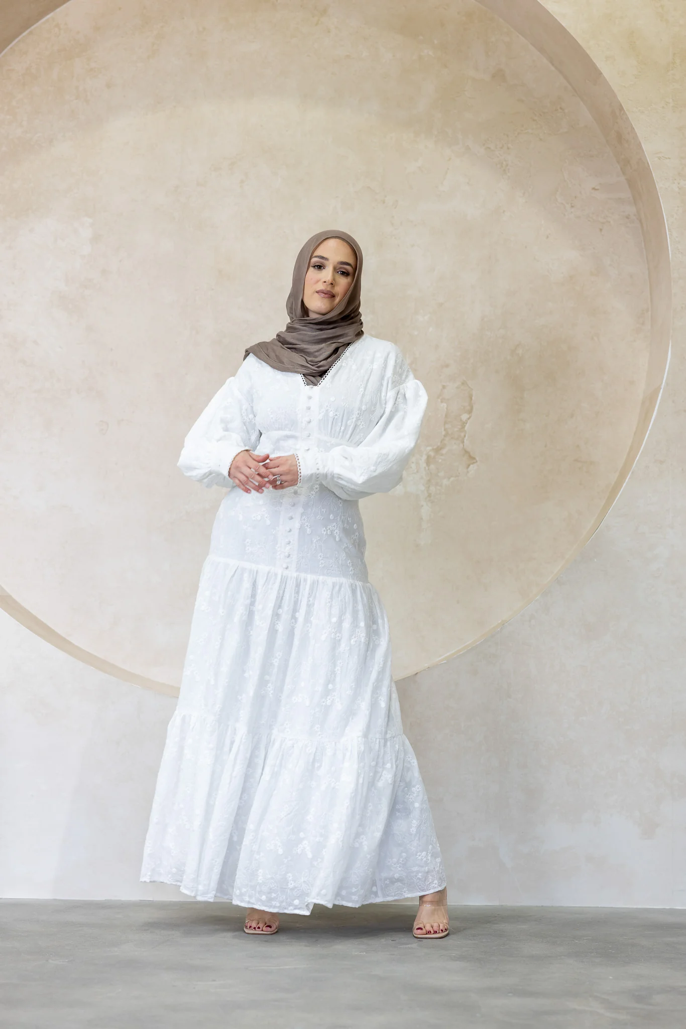 The Crescent Liora Lace Detailed Dress - Image 10