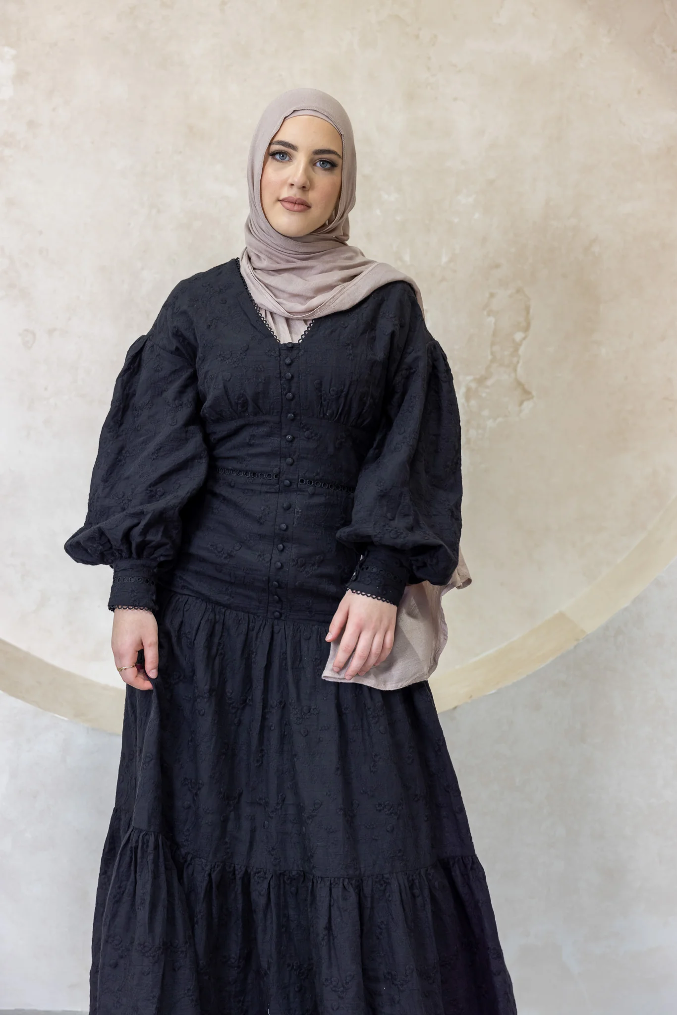 The Crescent Liora Lace Detailed Dress - Image 13
