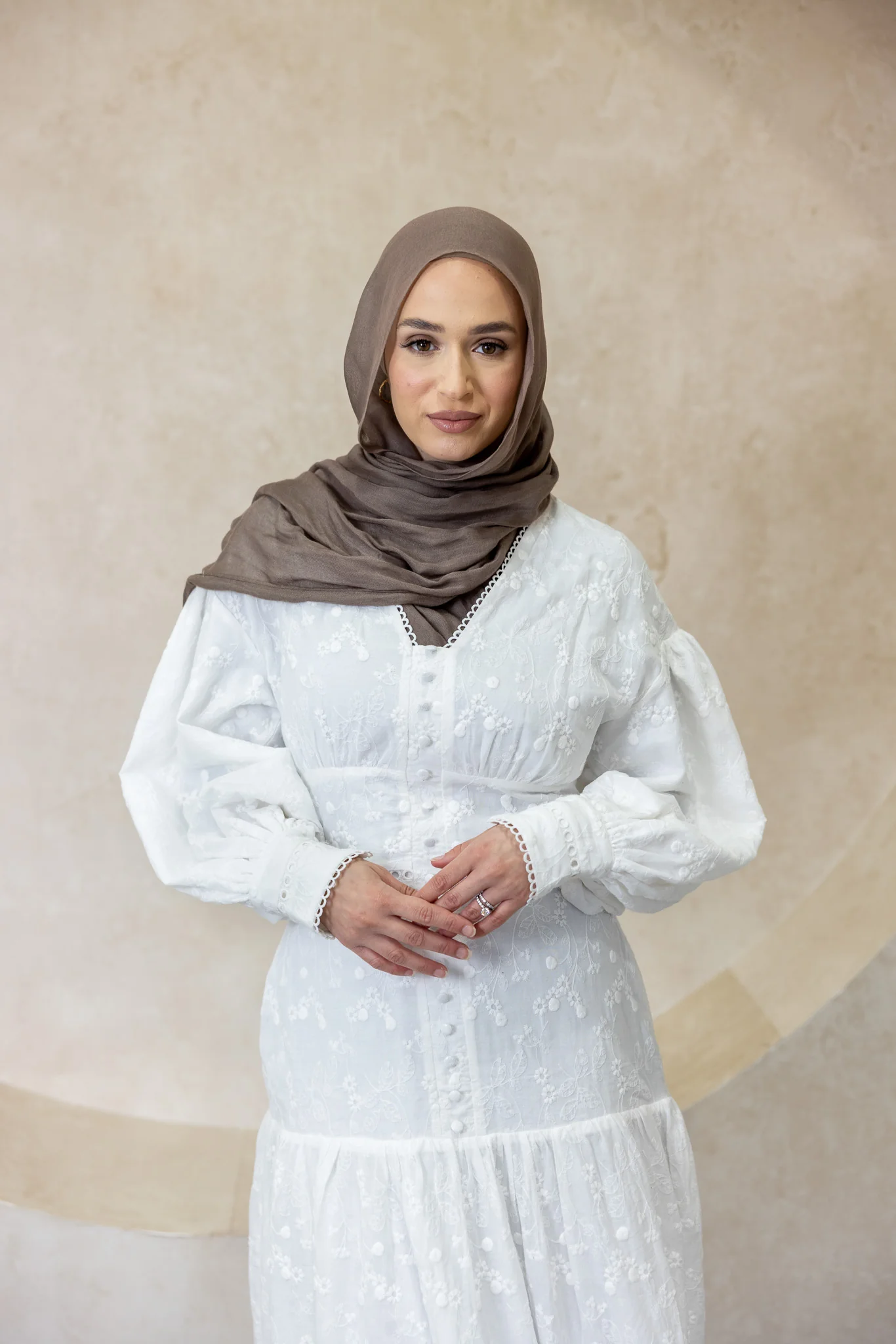 The Crescent Liora Lace Detailed Dress - Image 3