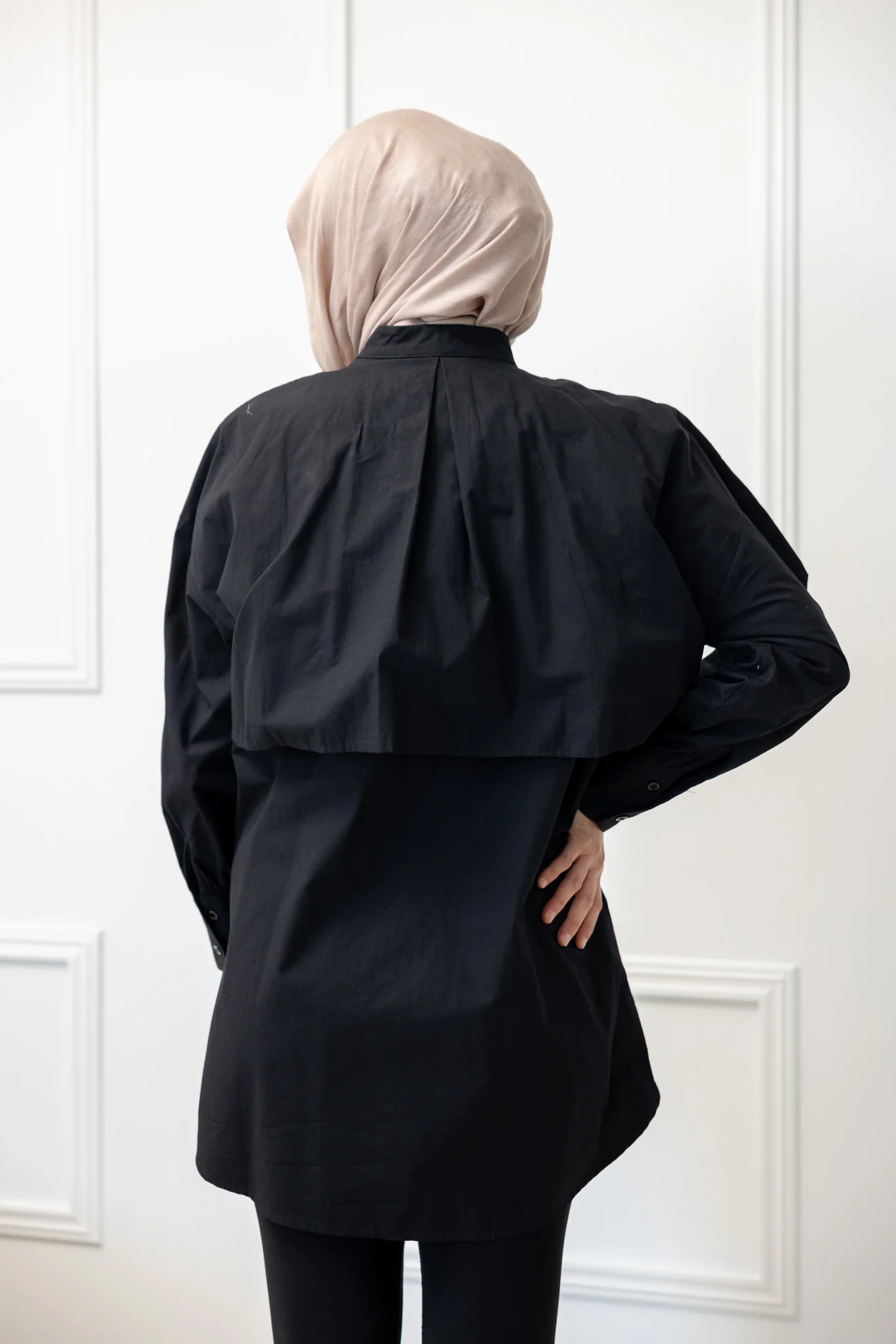 The Crescent Rilla Detailed Shirt - Image 12
