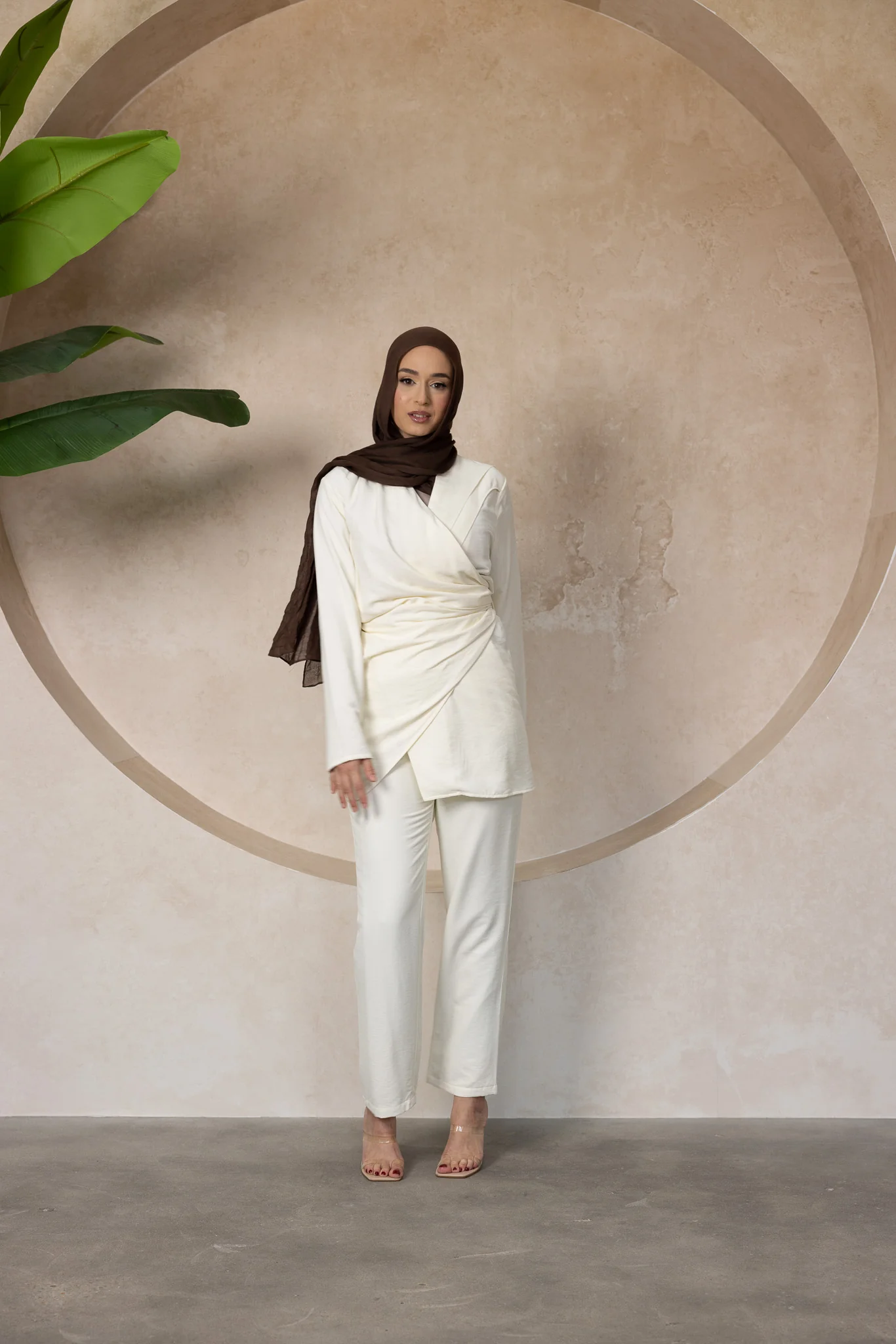 The Crescent Saba White Bundle - Image 4
