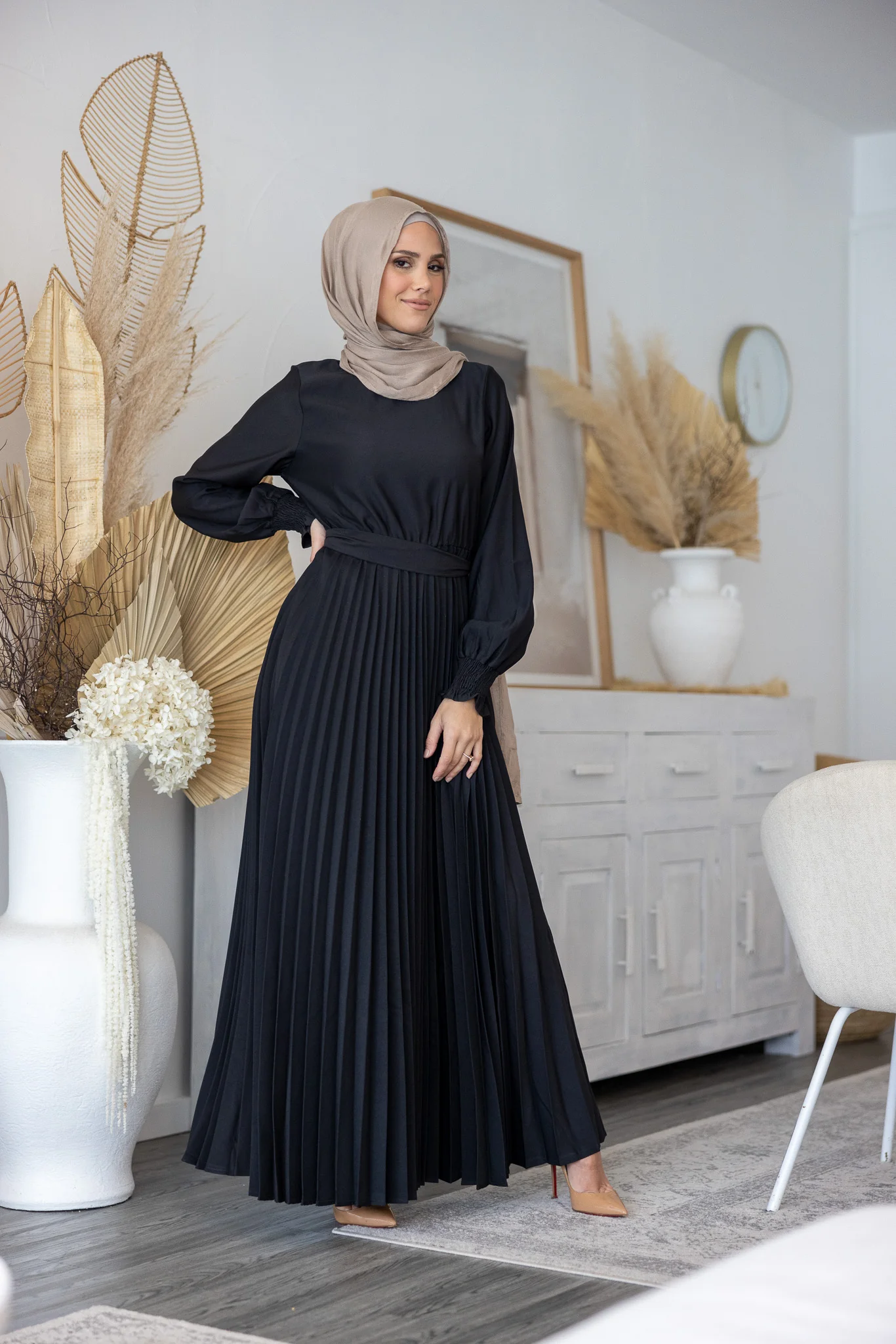 The Crescent Simona Detailed Pleat Dress - Image 10