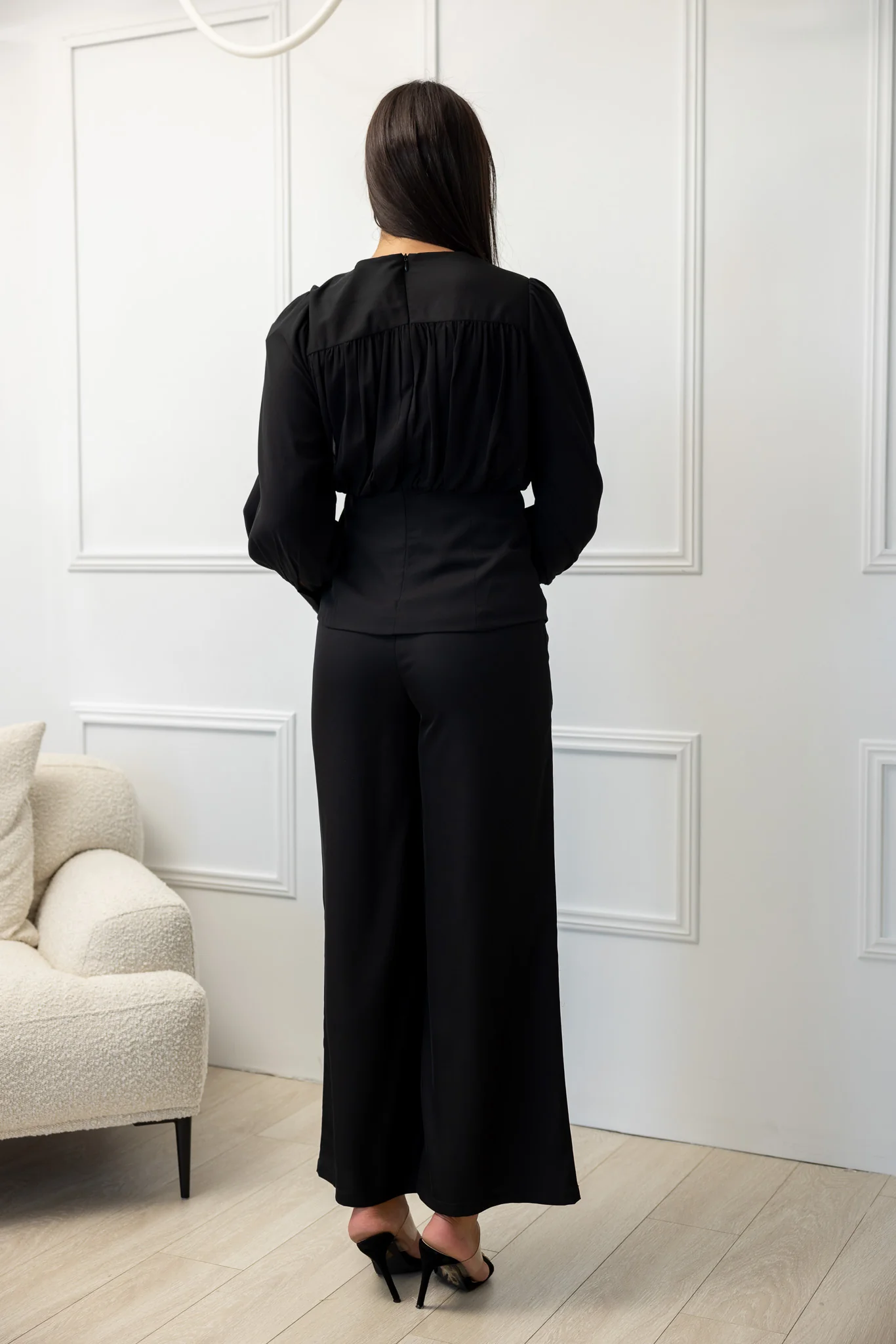 The Crescent Tessie Detailed Blouse - Image 9