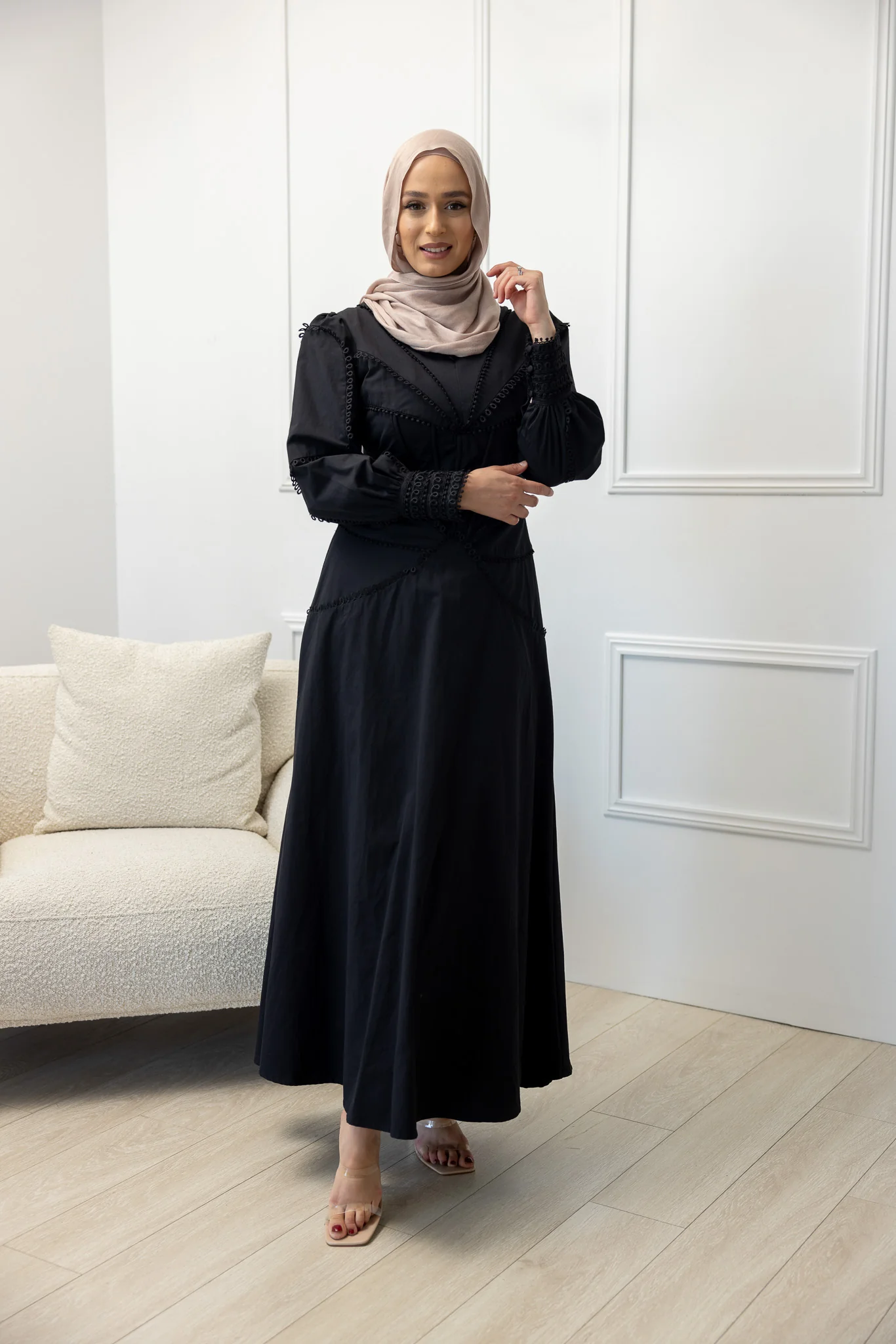 The Crescent Zelia Lace Detailed Dress - Image 4