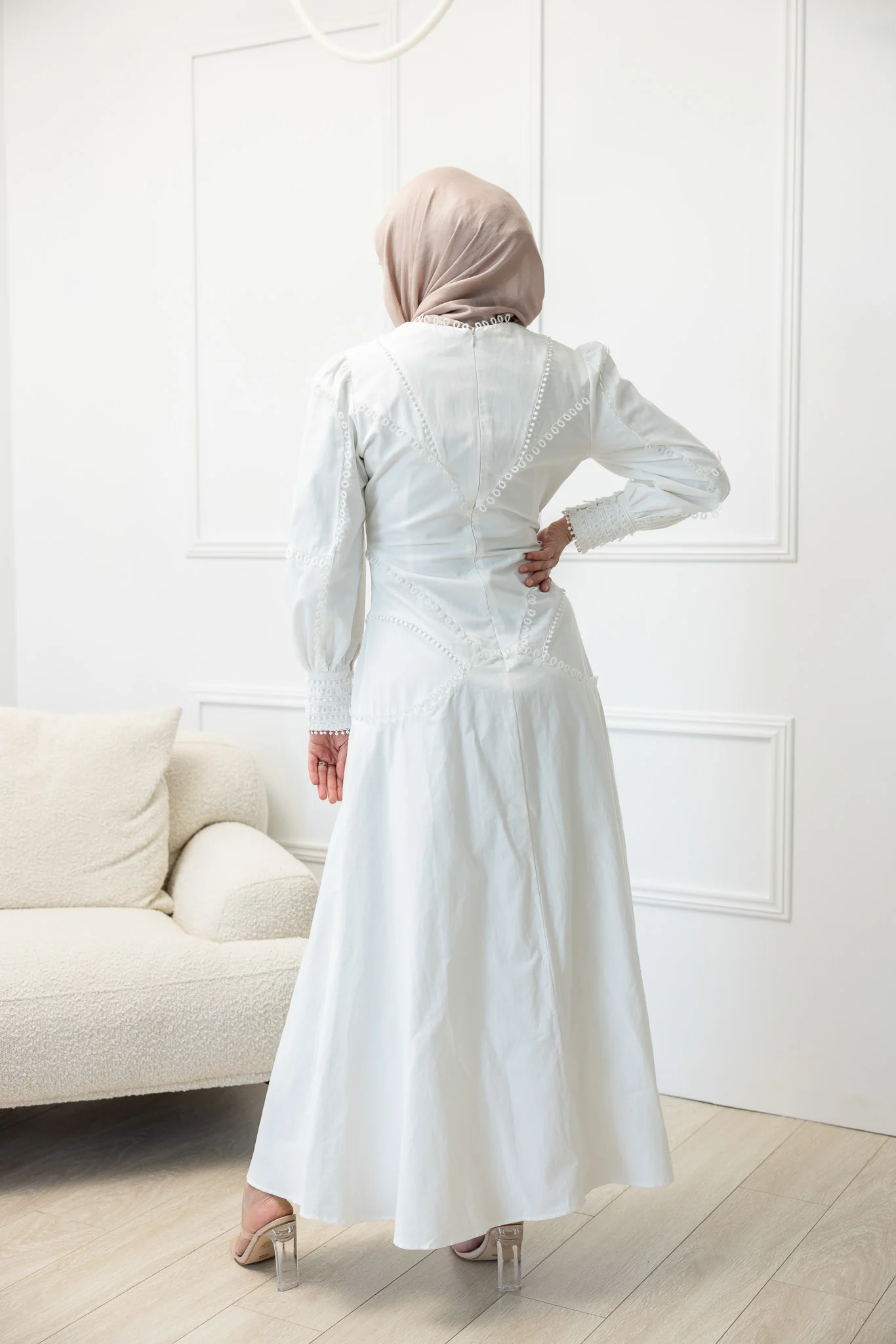 The Crescent Zelia Lace Detailed Dress - Image 9