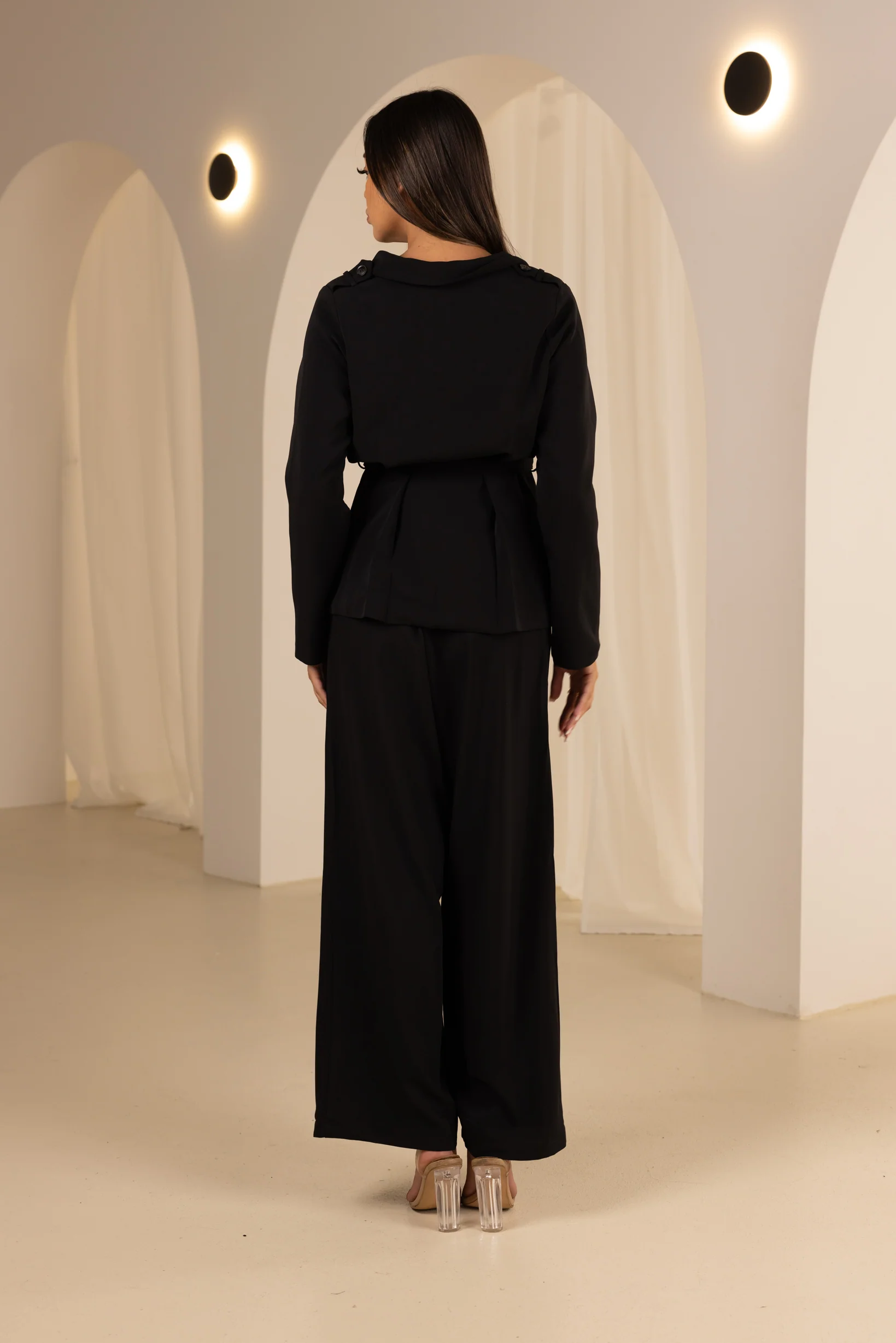 The Grand Amani Suit - Image 11