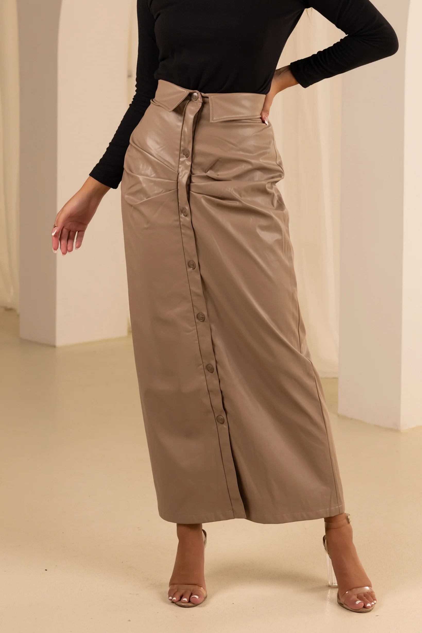 The Grand Esther Leather Skirt - Image 2