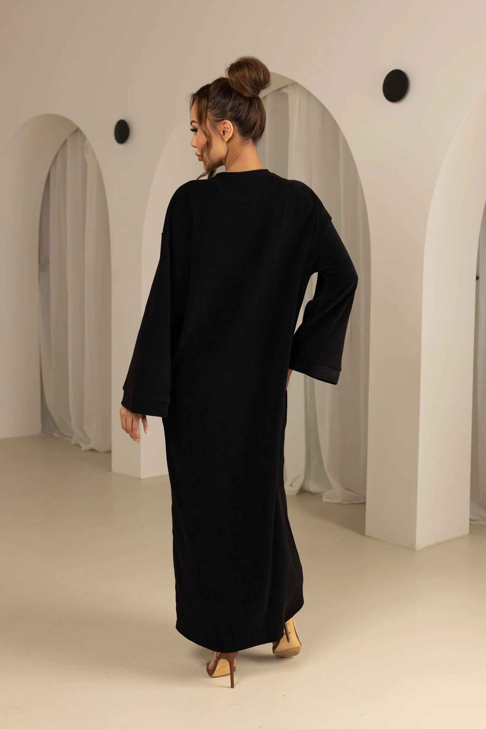 The Grand Raneem Abaya - Image 30