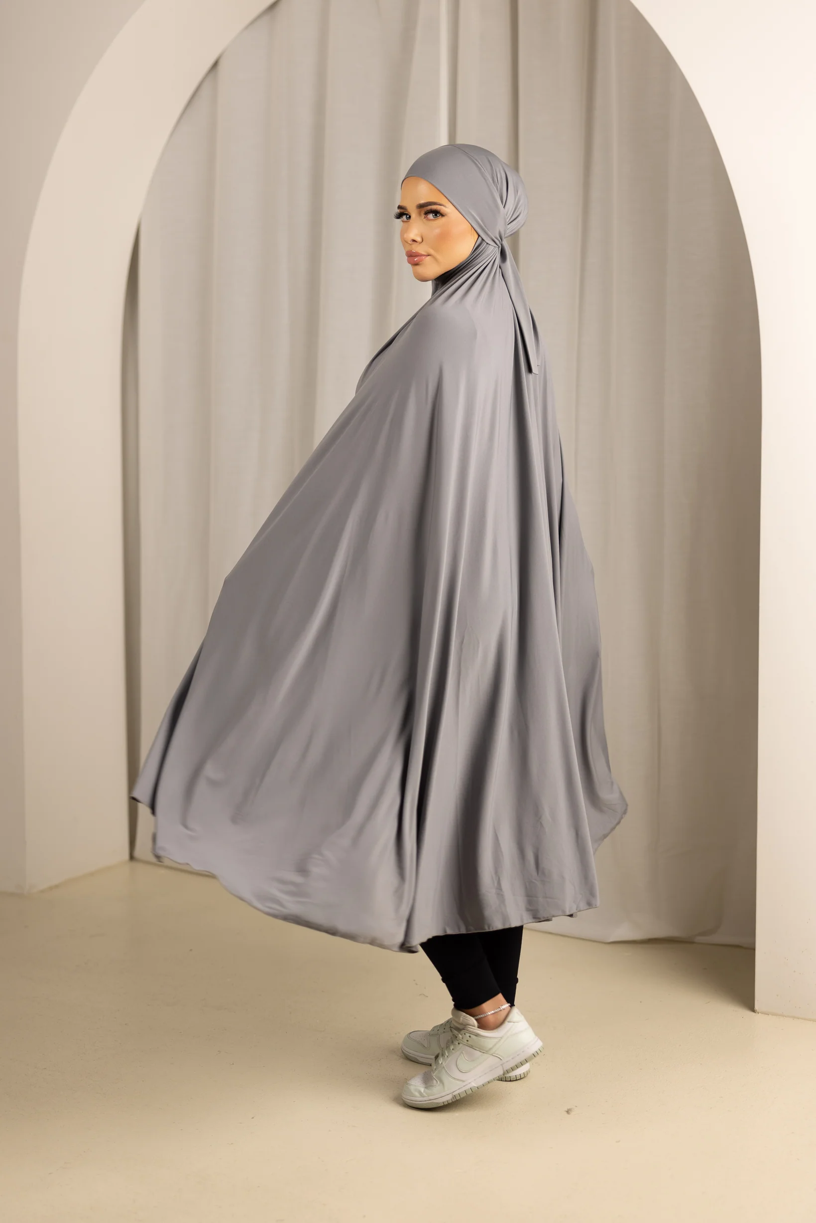 Tie Back Jilbab No Sleeves - Shades of Grey - Image 2