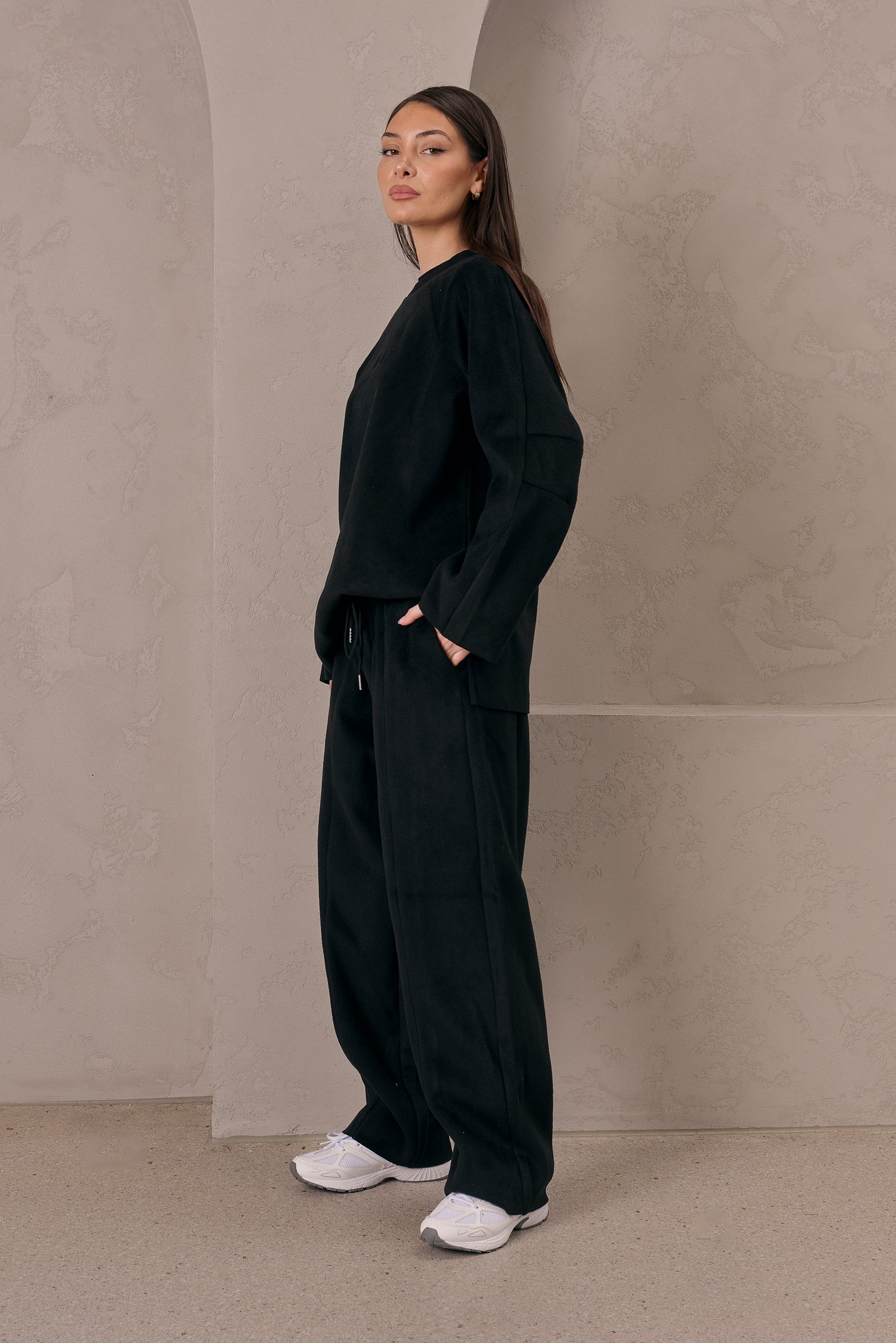 Velour Lounge Set - Image 13