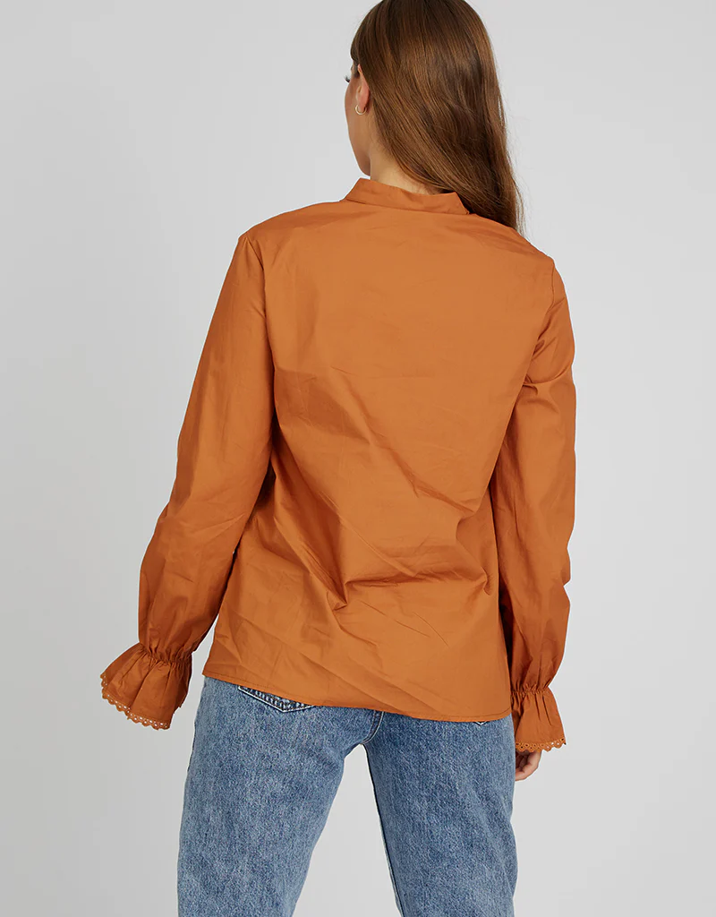 Vintage Lace Trim Shirt - Image 16